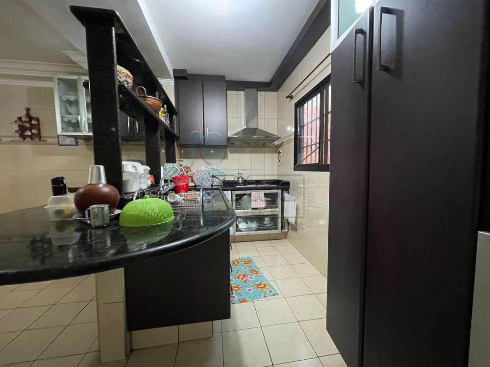 Alugar Casas / Padrão em Ribeirão Preto R$ 2.200,00 - Foto 8