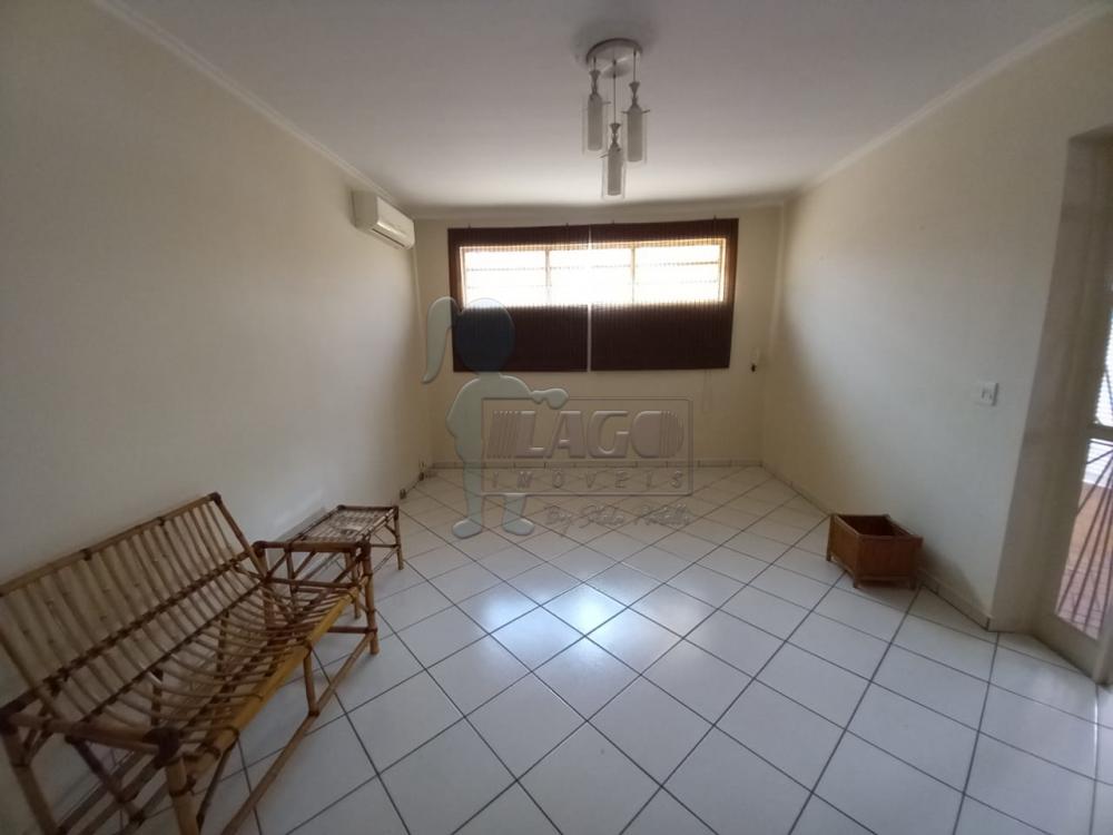 Alugar Casas / Padrão em Ribeirão Preto R$ 2.000,00 - Foto 3