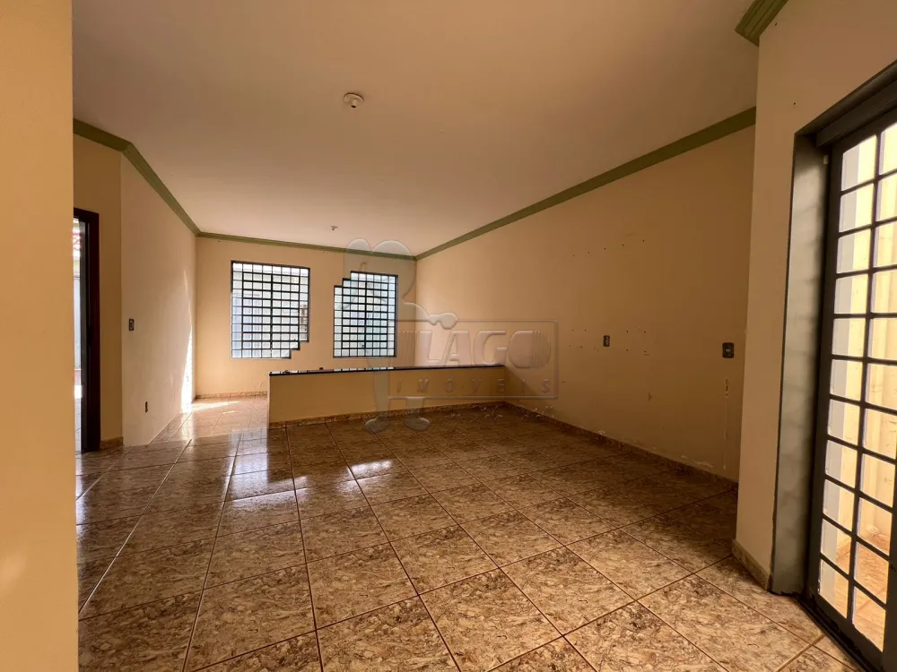 Alugar Casas / Padrão em Ribeirão Preto R$ 2.000,00 - Foto 3