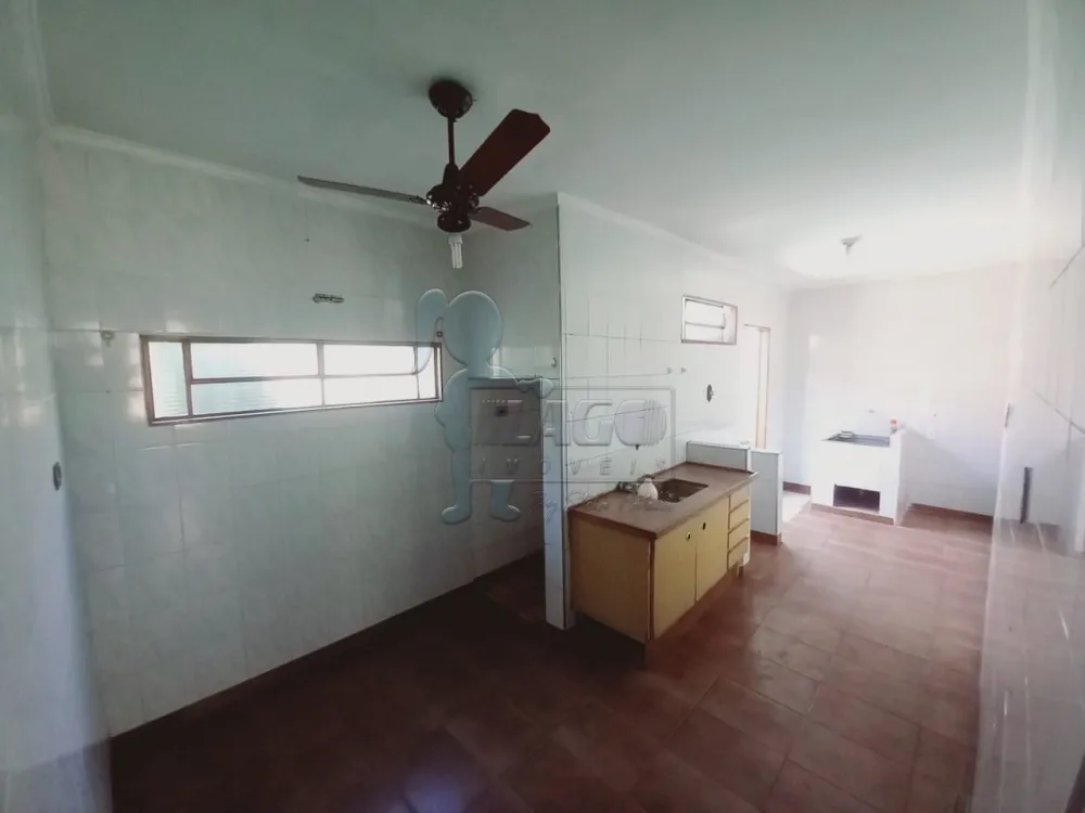 Alugar Casas / Padrão em Ribeirão Preto R$ 1.700,00 - Foto 3