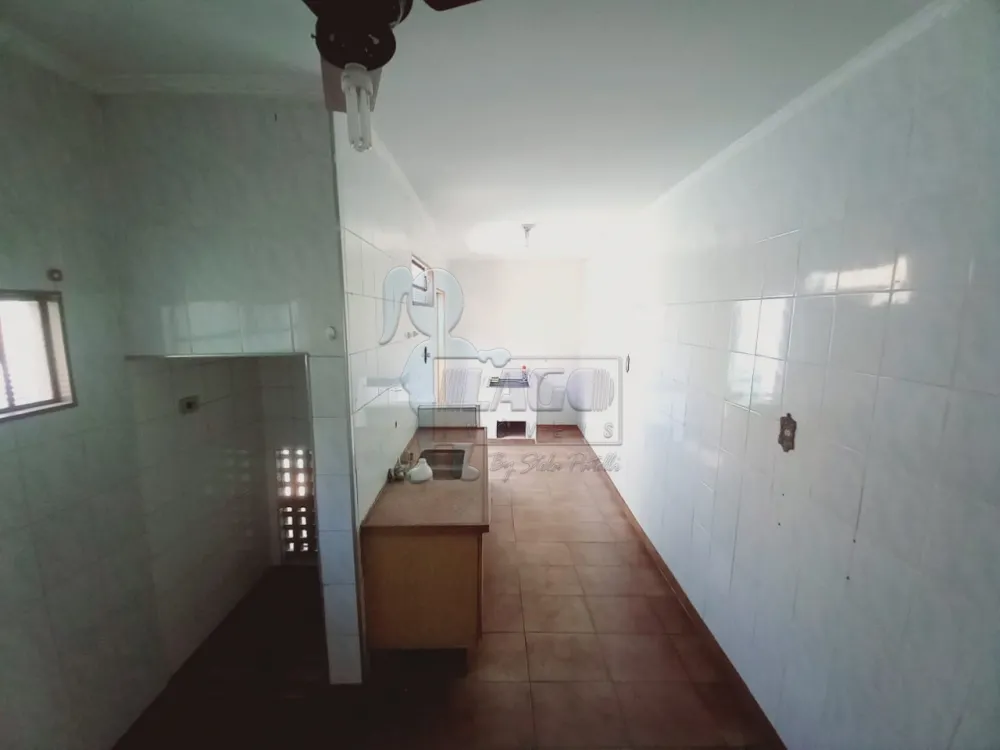 Alugar Casas / Padrão em Ribeirão Preto R$ 1.700,00 - Foto 4