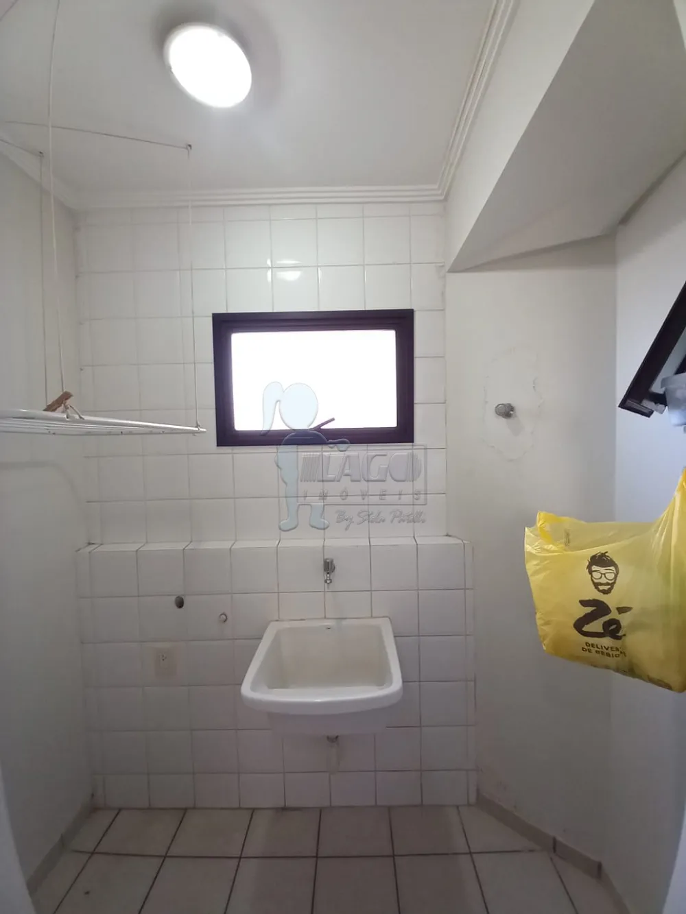 Alugar Apartamentos / Padrão em Ribeirão Preto R$ 1.300,00 - Foto 3