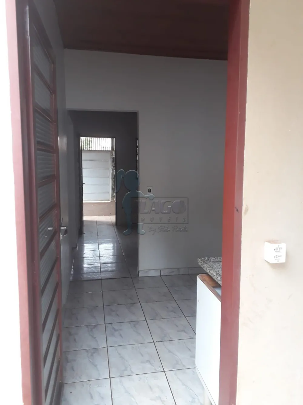 Comprar Casas / Padrão em Ribeirão Preto R$ 170.000,00 - Foto 3