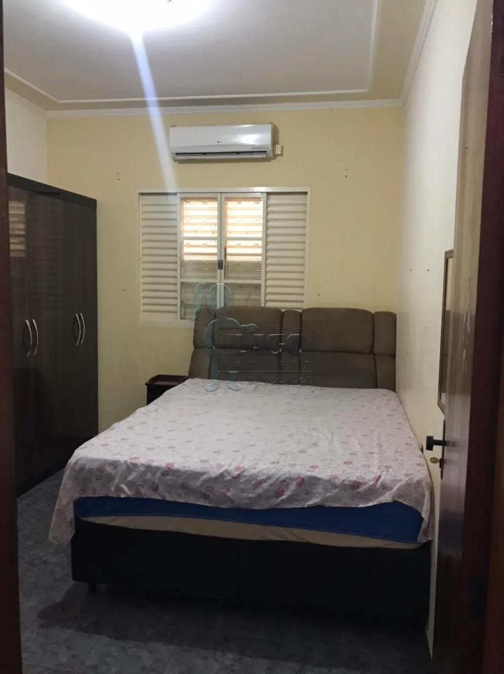 Comprar Casas / Padrão em Ribeirão Preto R$ 240.000,00 - Foto 4