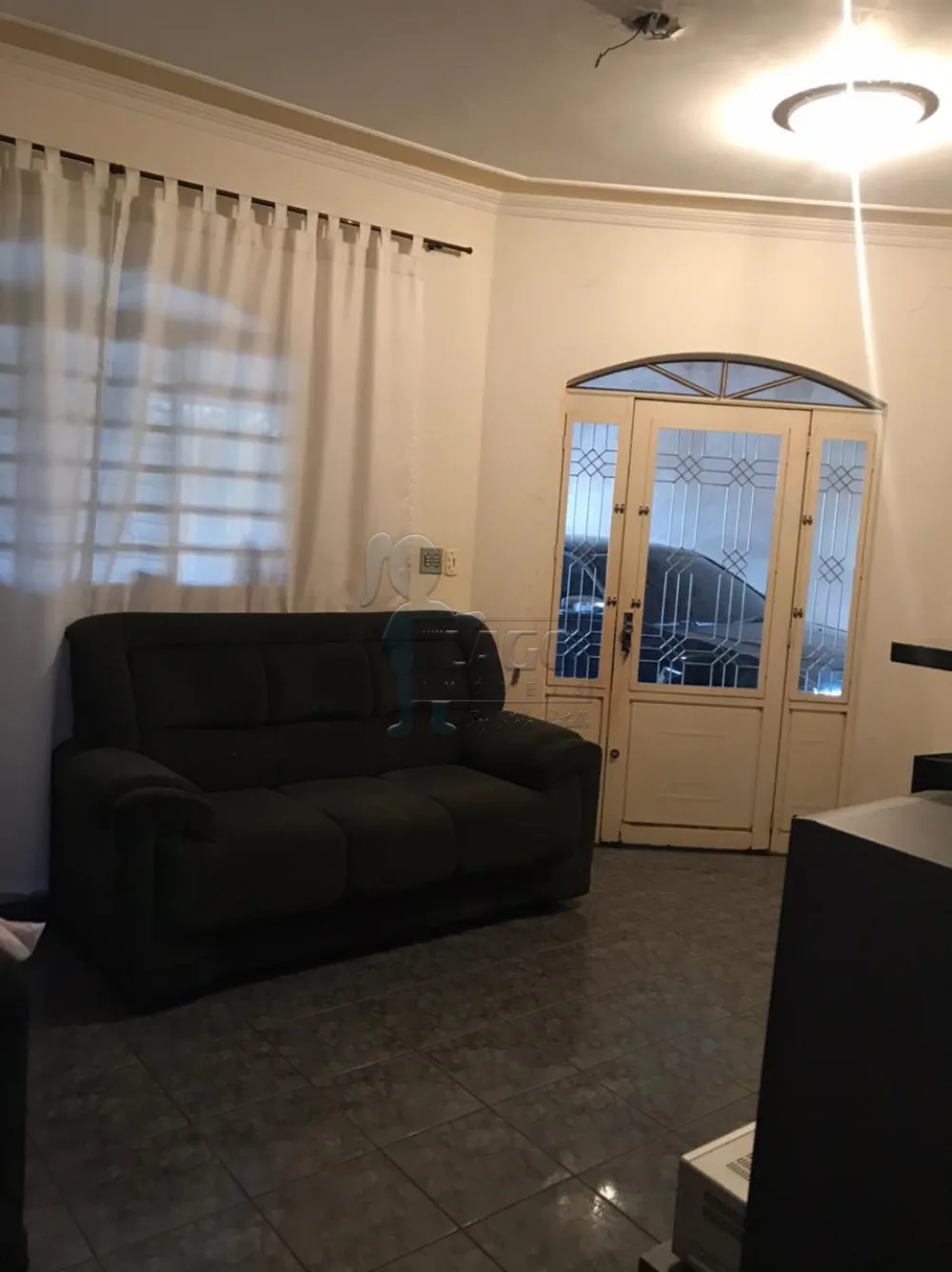 Comprar Casas / Padrão em Ribeirão Preto R$ 240.000,00 - Foto 1