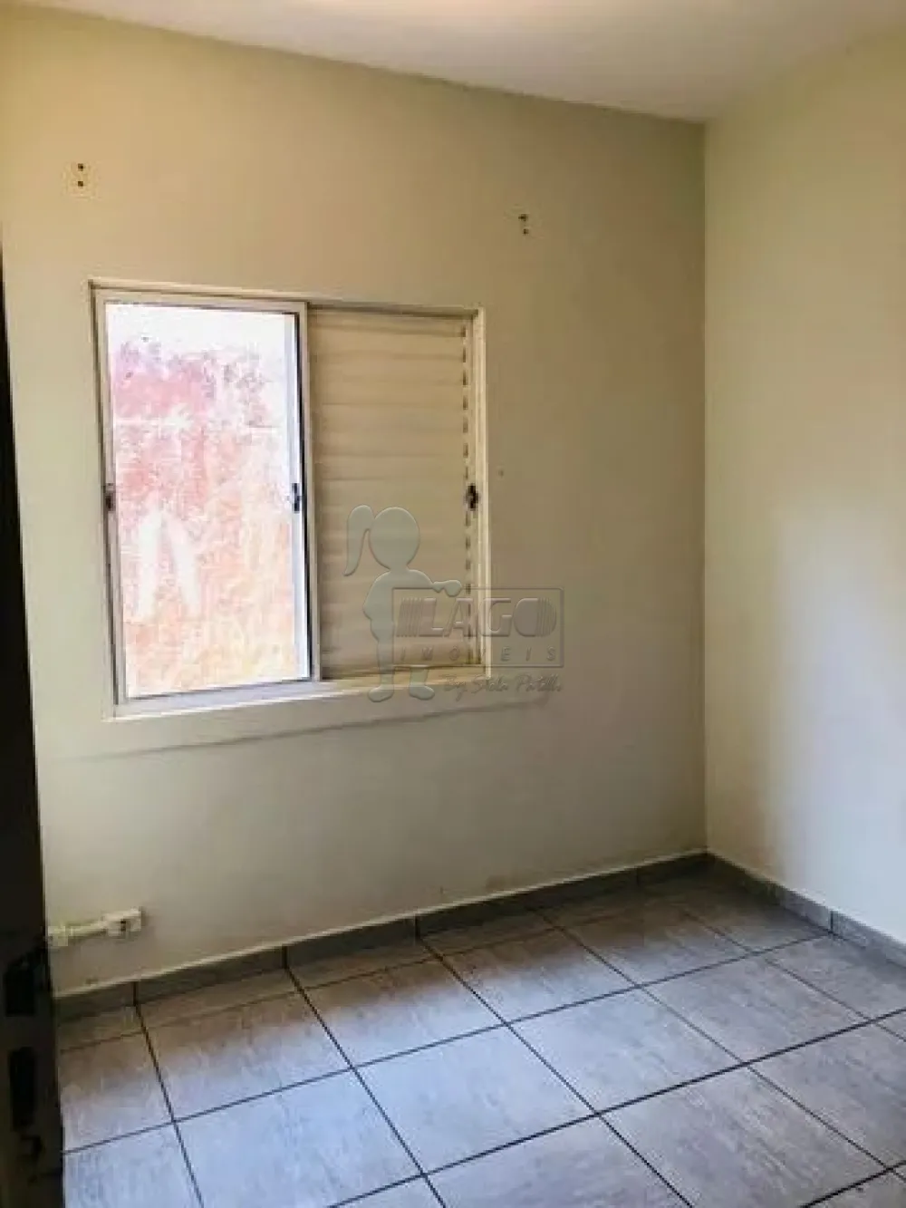 Comprar Casas / Padrão em Ribeirão Preto R$ 196.000,00 - Foto 4