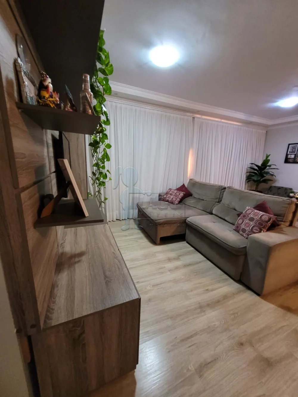 Comprar Apartamentos / Padrão em Ribeirão Preto R$ 690.000,00 - Foto 2