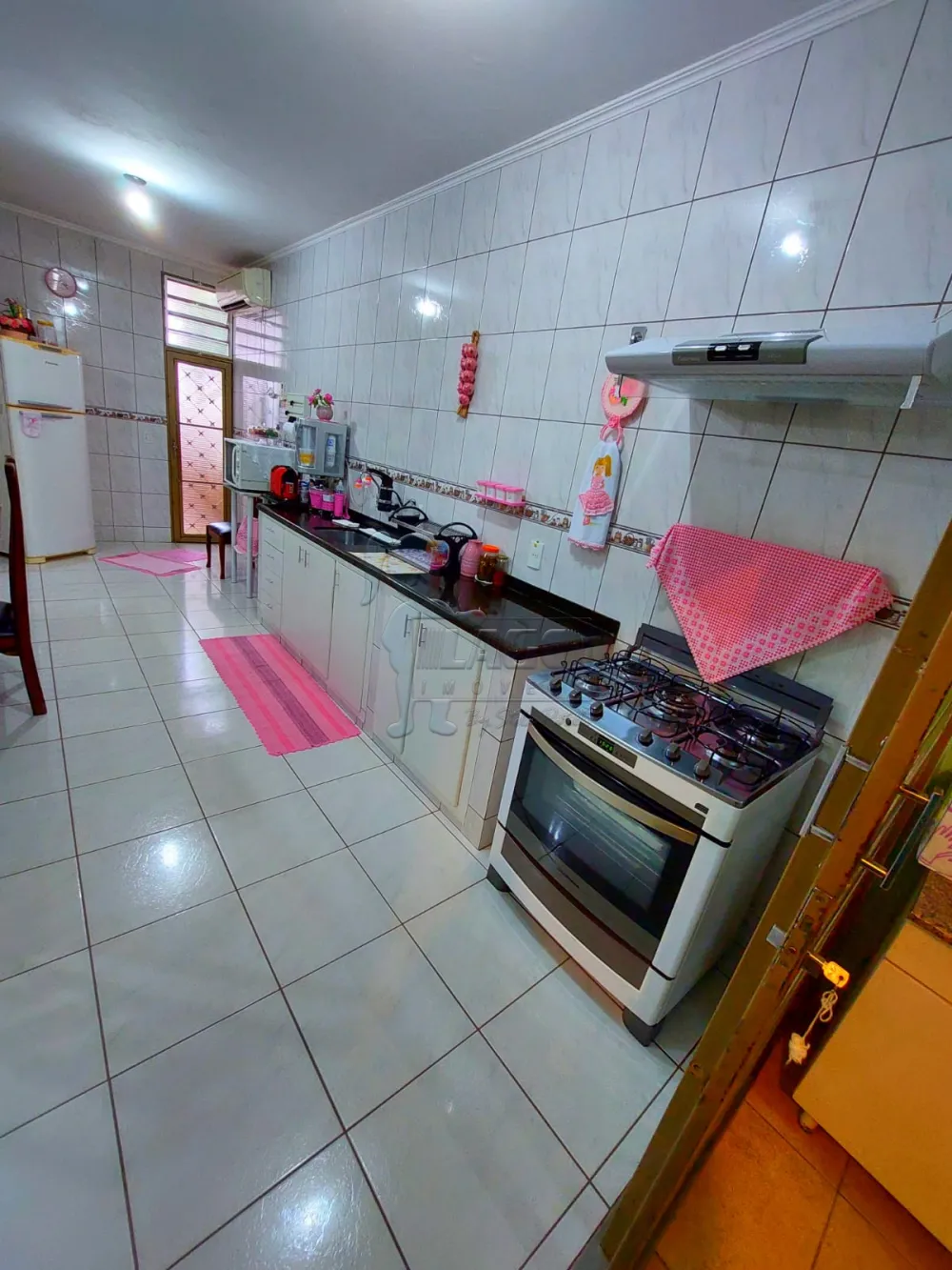 Comprar Casas / Padrão em Ribeirão Preto R$ 390.000,00 - Foto 6