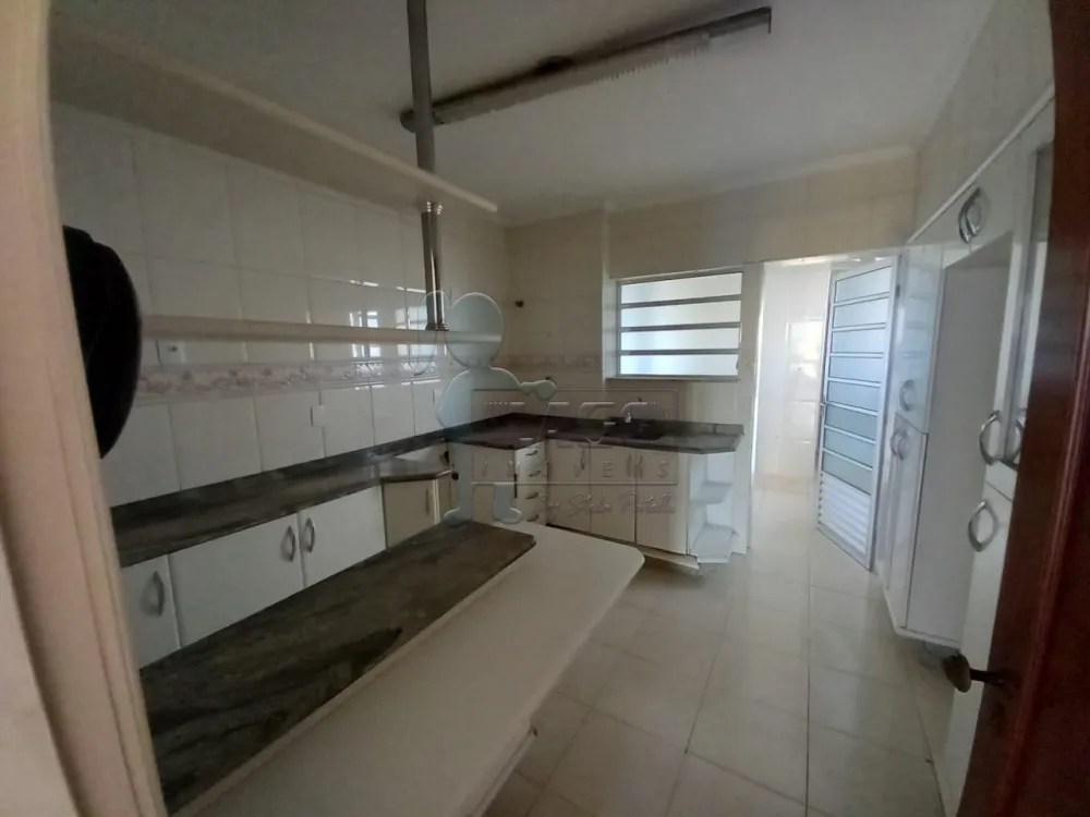 Alugar Apartamentos / Padrão em Ribeirão Preto R$ 1.800,00 - Foto 3