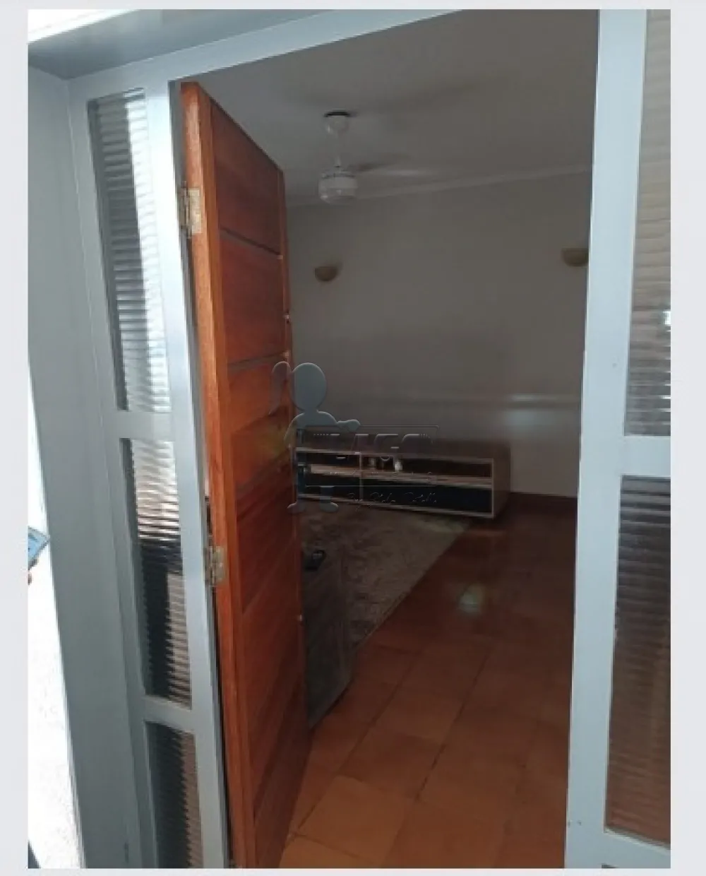Comprar Casas / Padrão em Ribeirão Preto R$ 370.000,00 - Foto 5
