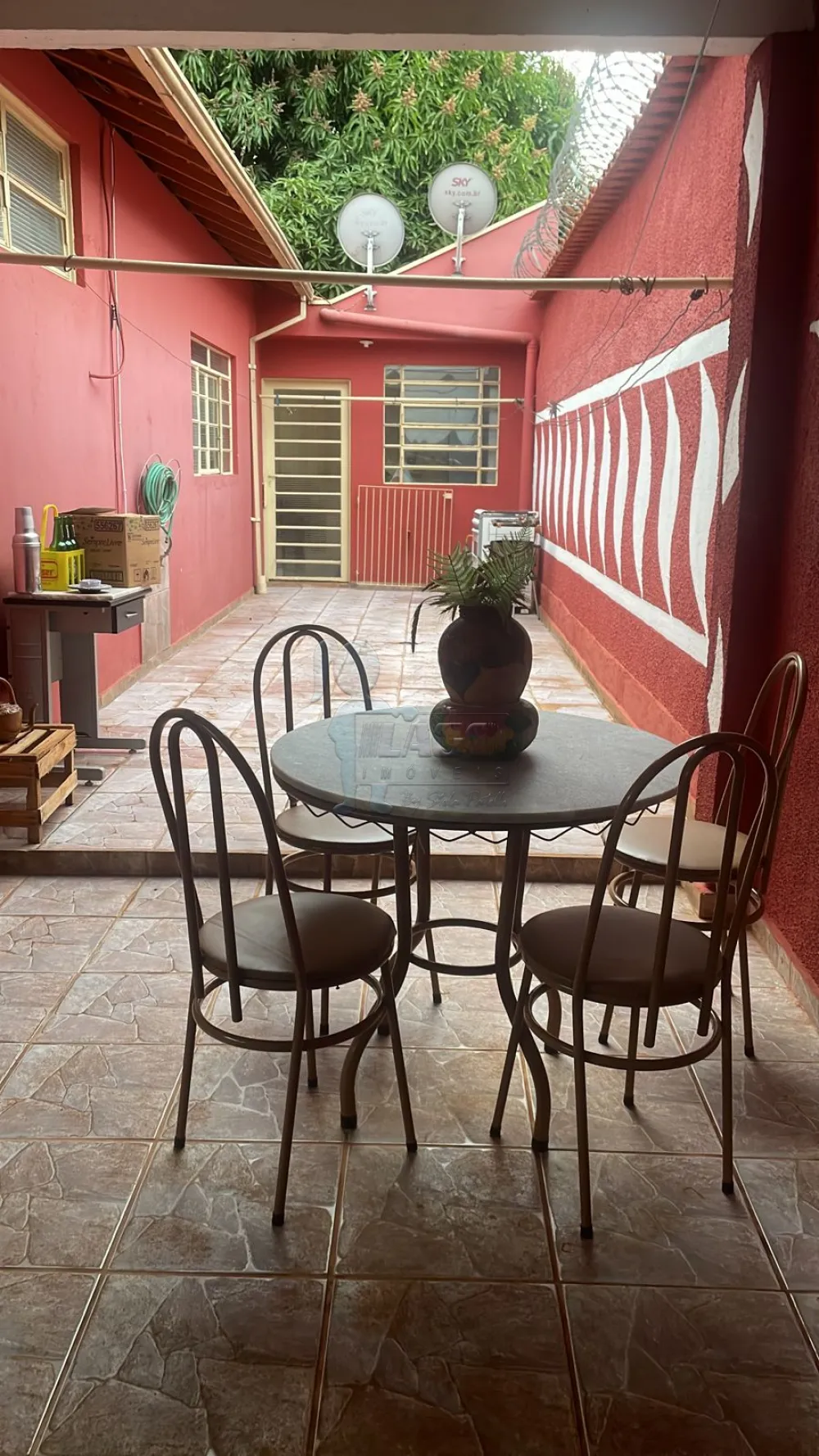 Comprar Casas / Padrão em Ribeirão Preto R$ 270.000,00 - Foto 4