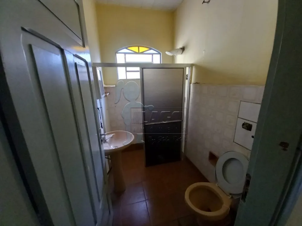 Alugar Casas / Padrão em Ribeirão Preto R$ 800,00 - Foto 8