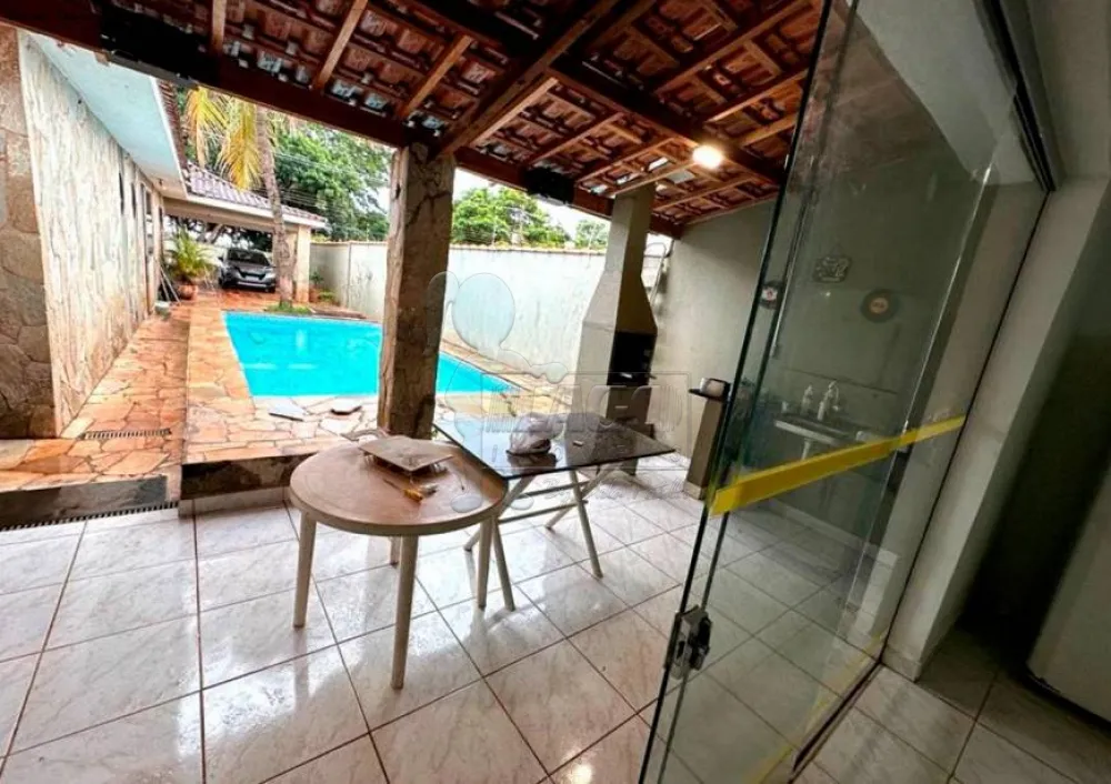 Alugar Casas / Padrão em Ribeirão Preto R$ 1.800,00 - Foto 23