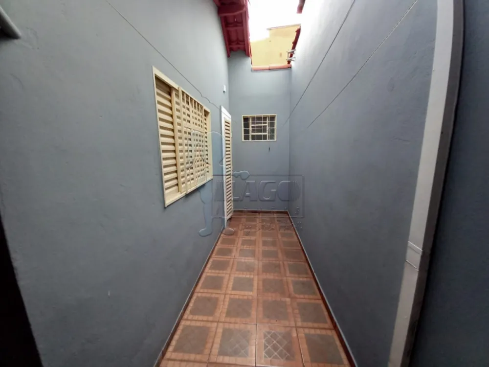 Alugar Casas / Padrão em Ribeirão Preto R$ 1.600,00 - Foto 3