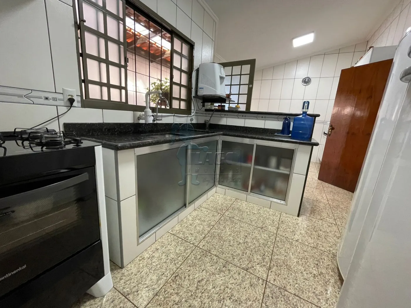 Comprar Casas / Padrão em Ribeirão Preto R$ 695.000,00 - Foto 3