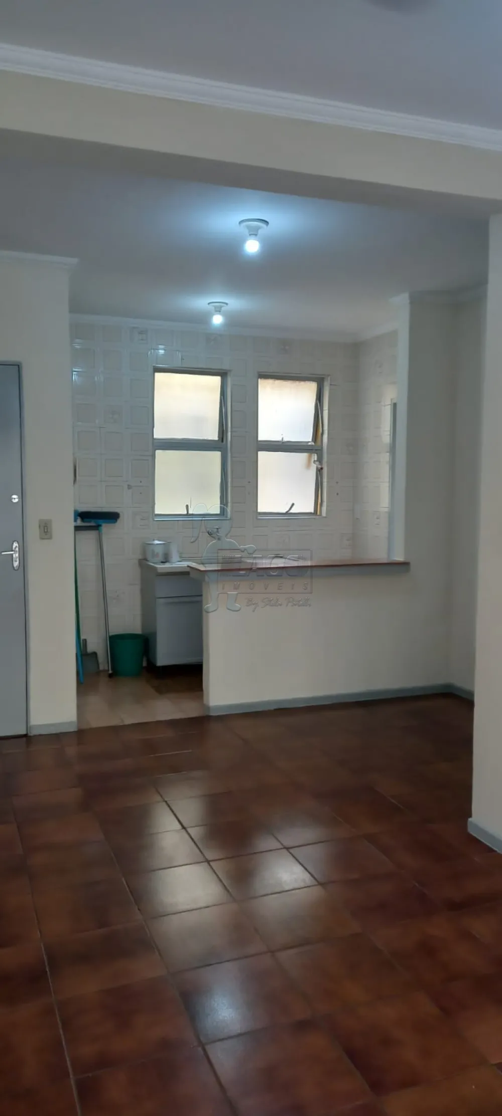 Alugar Apartamentos / Padrão em Ribeirão Preto R$ 950,00 - Foto 2