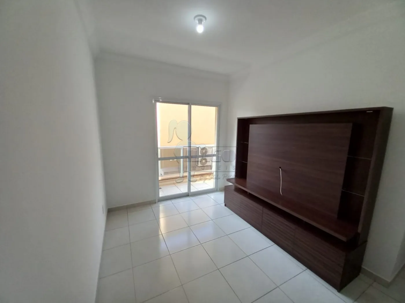 Alugar Apartamentos / Padrão em Ribeirão Preto R$ 2.900,00 - Foto 2