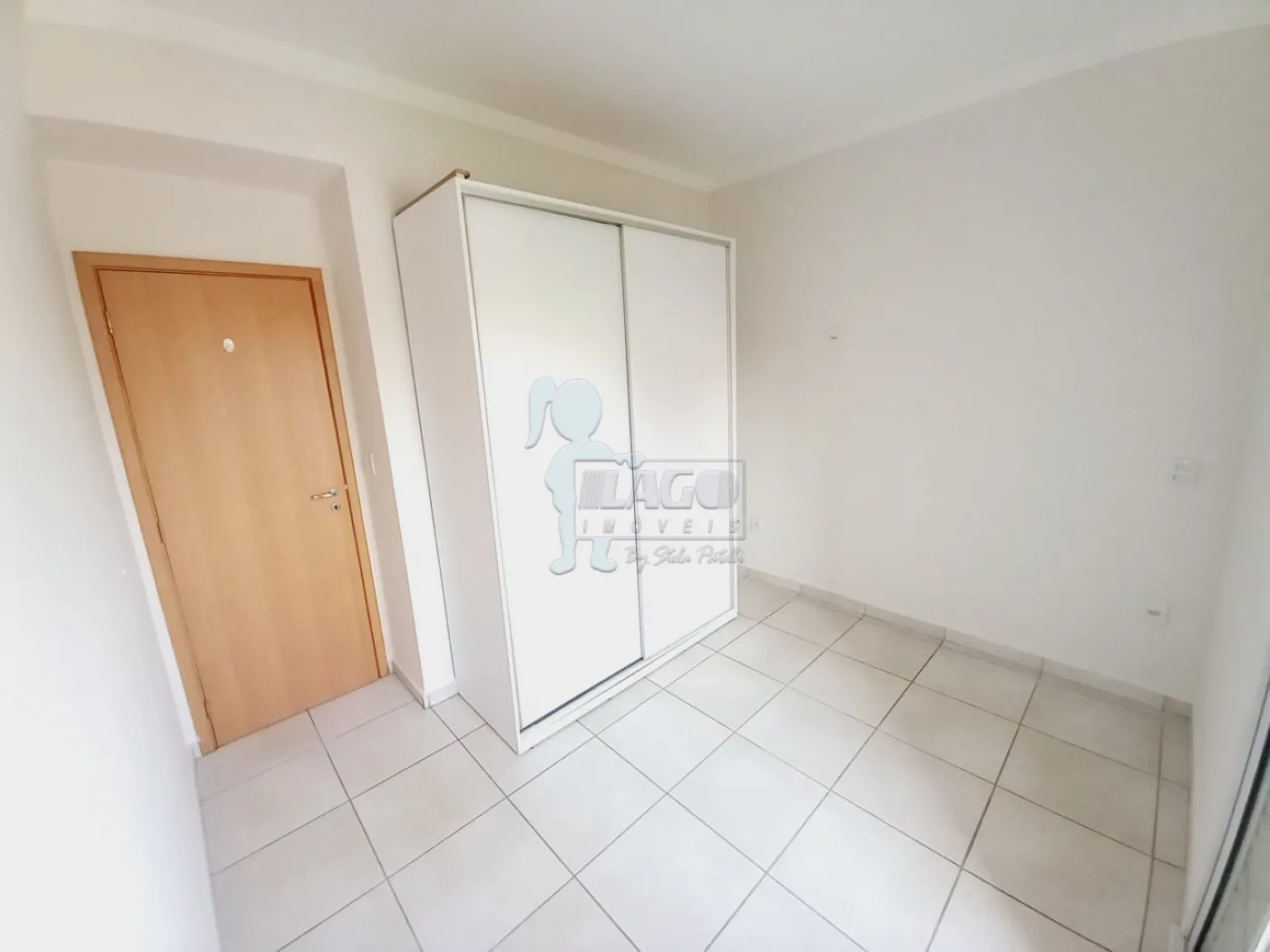 Alugar Apartamentos / Padrão em Ribeirão Preto R$ 1.150,00 - Foto 1