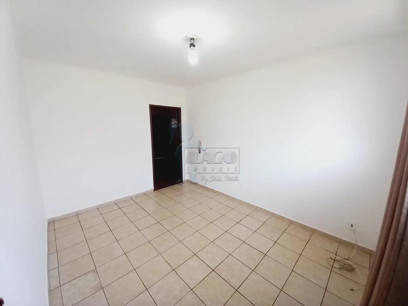 Alugar Apartamentos / Padrão em Ribeirão Preto R$ 900,00 - Foto 2