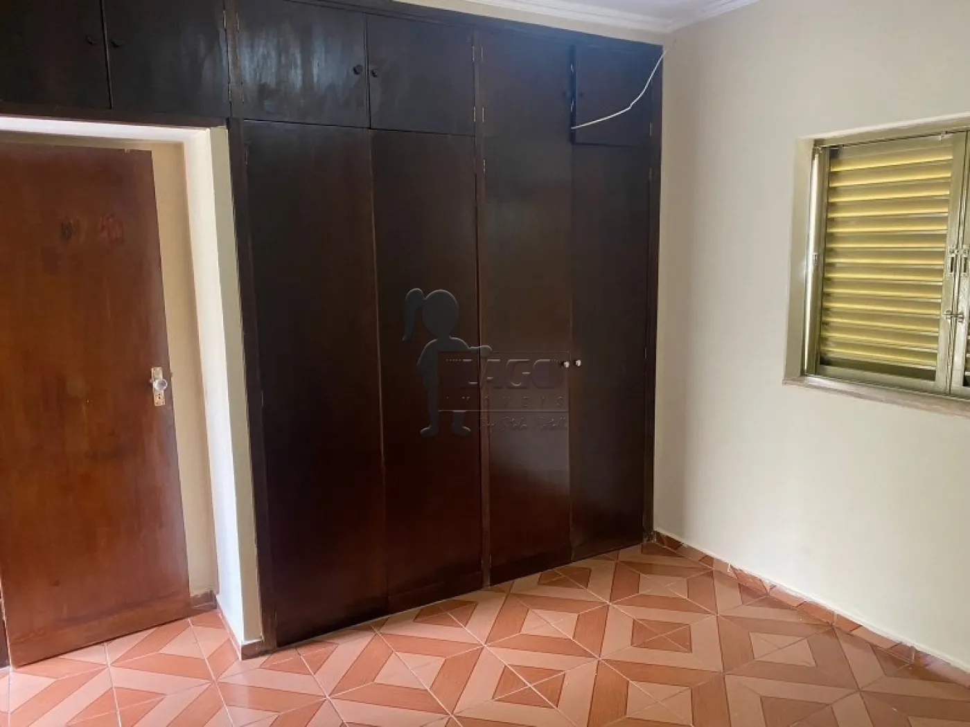 Alugar Casas / Padrão em Ribeirão Preto R$ 1.700,00 - Foto 4