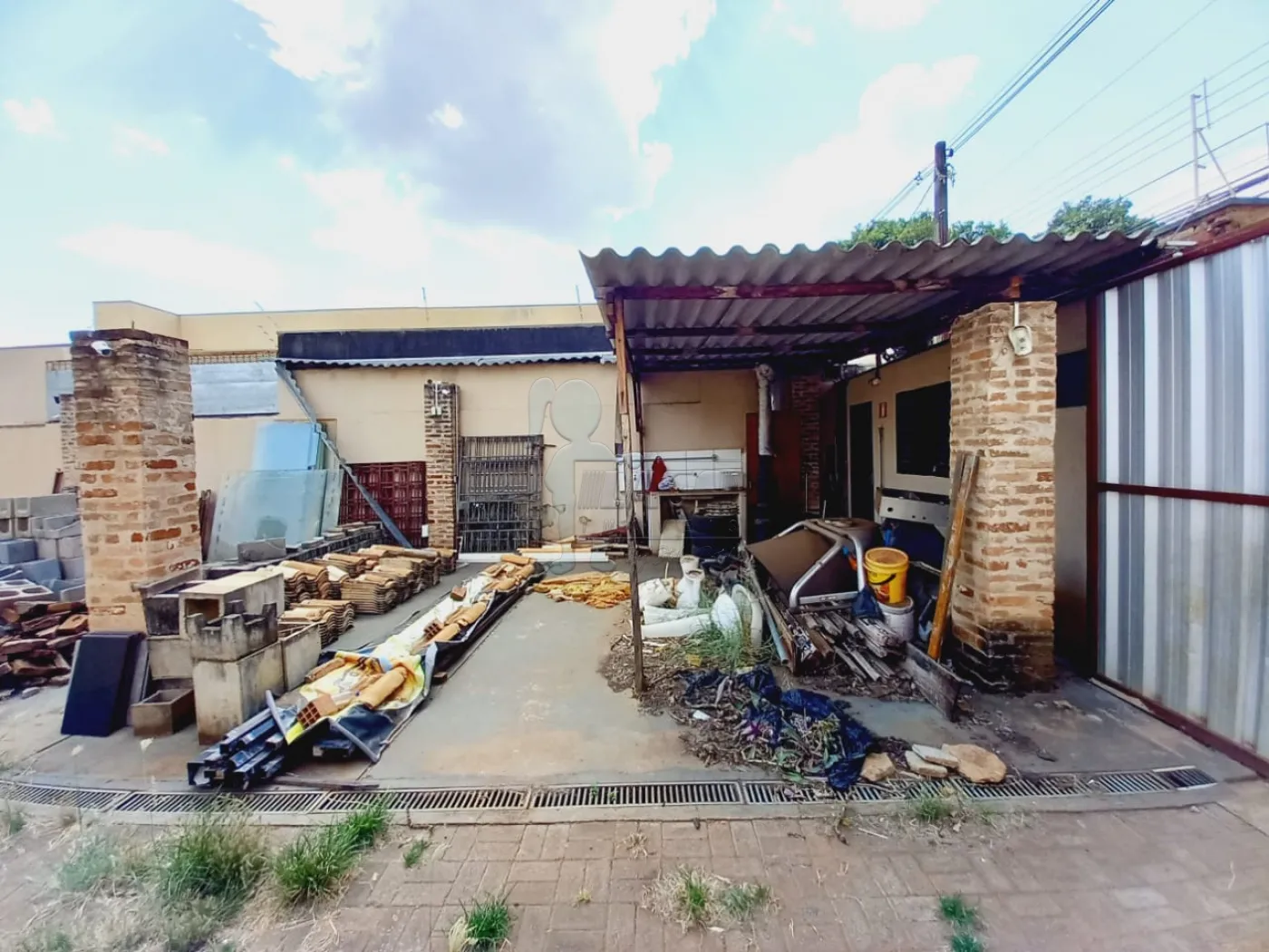 Alugar Comercial / Terreno Comercial em Ribeirão Preto R$ 2.900,00 - Foto 1