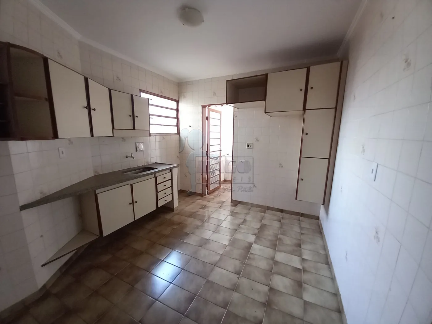 Alugar Apartamentos / Padrão em Ribeirão Preto R$ 1.300,00 - Foto 3