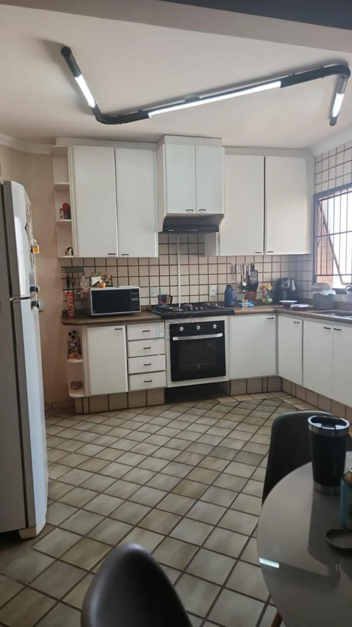 Alugar Apartamentos / Padrão em Ribeirão Preto R$ 1.700,00 - Foto 5