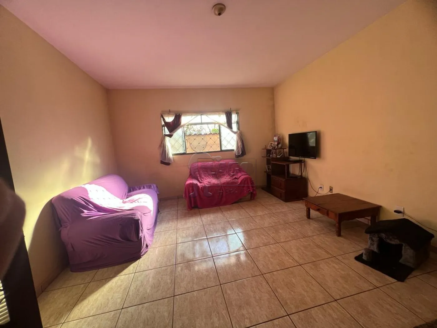 Comprar Casas / Padrão em Ribeirão Preto R$ 240.000,00 - Foto 2