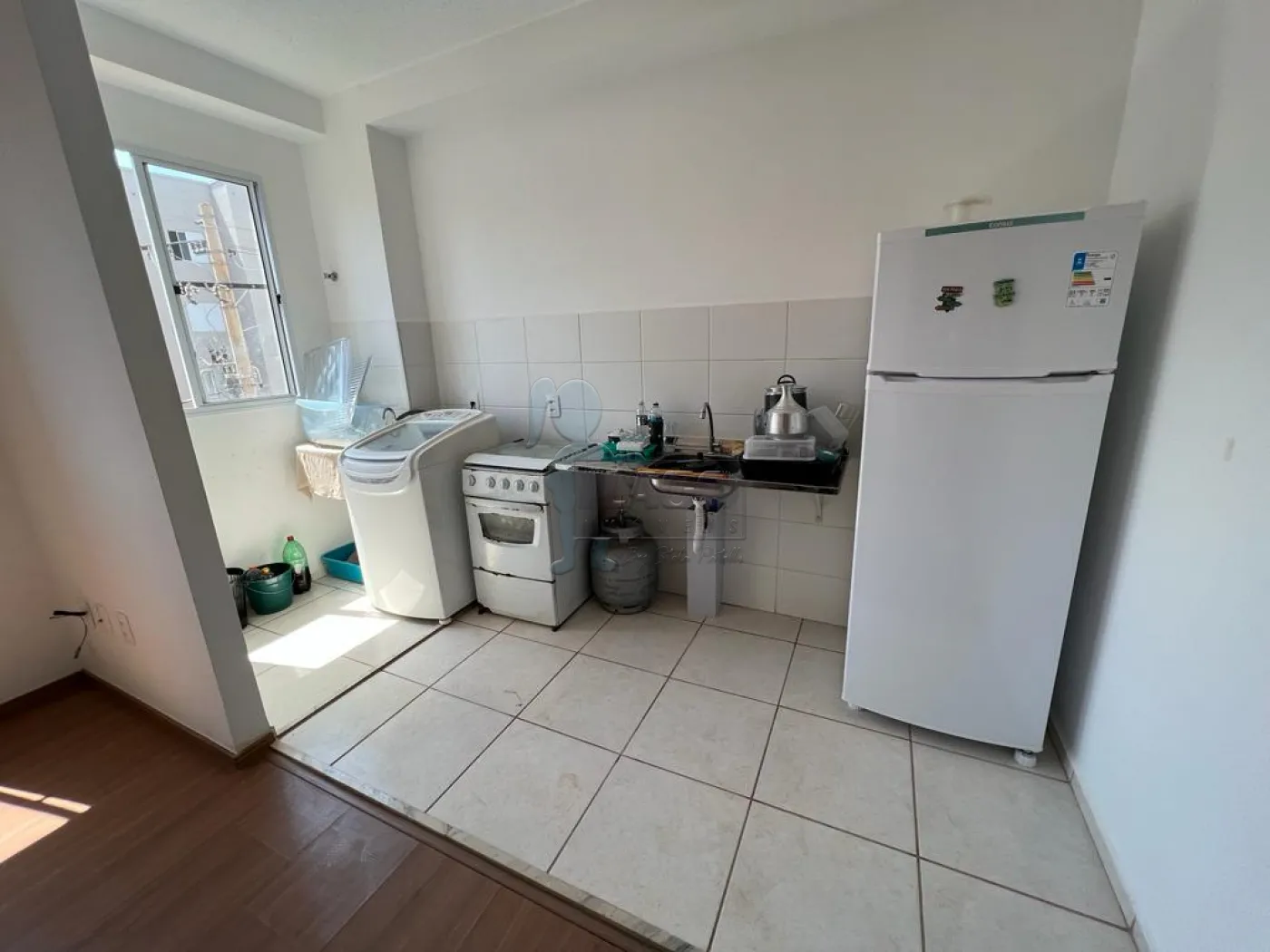 Comprar Apartamentos / Padrão em Ribeirão Preto R$ 240.000,00 - Foto 4