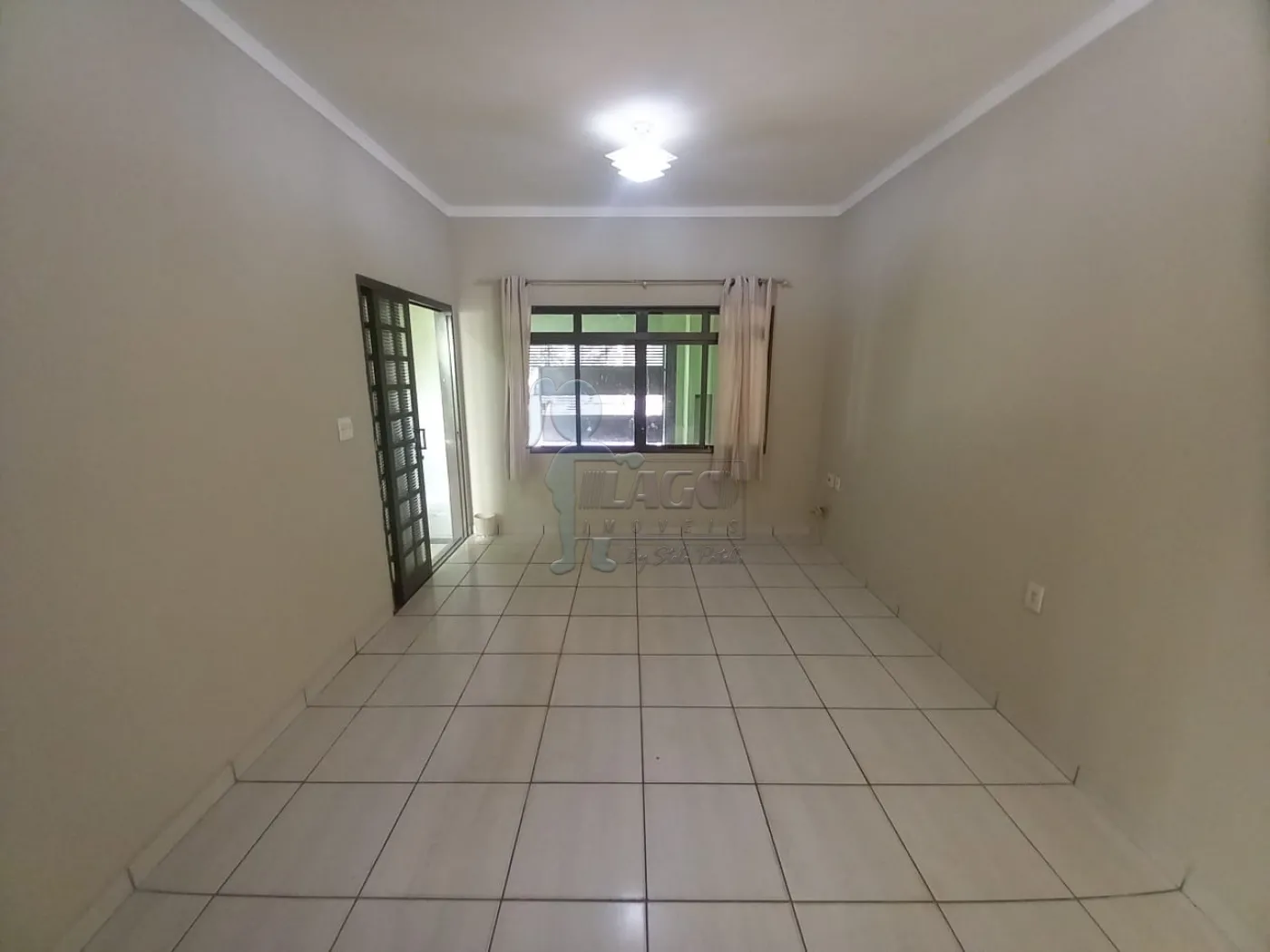 Alugar Casas / Padrão em Ribeirão Preto R$ 1.100,00 - Foto 3