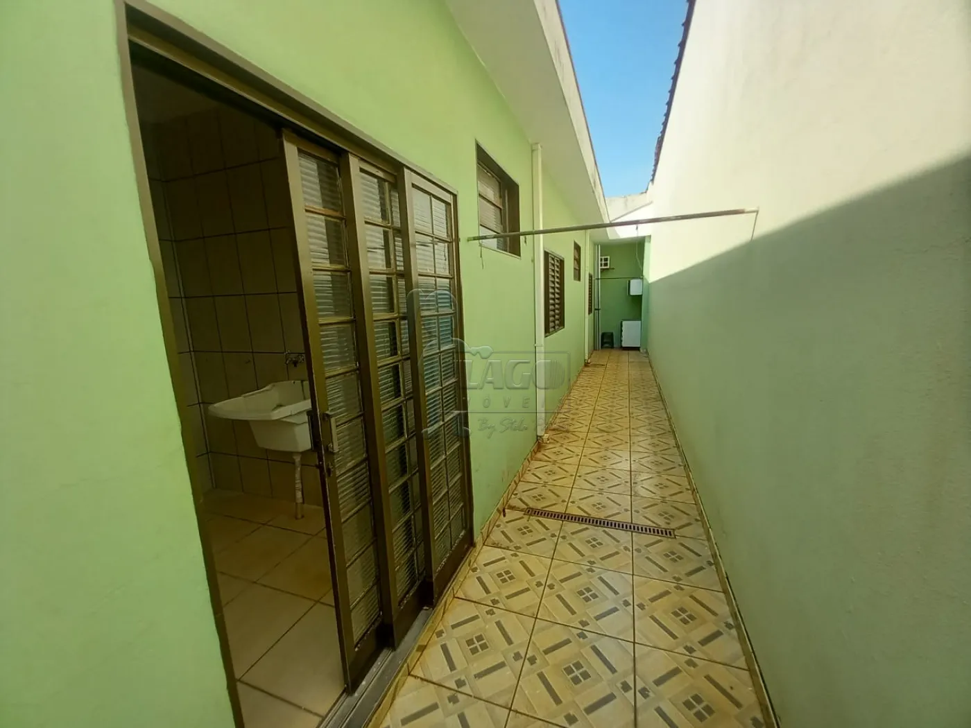 Alugar Casas / Padrão em Ribeirão Preto R$ 1.100,00 - Foto 13