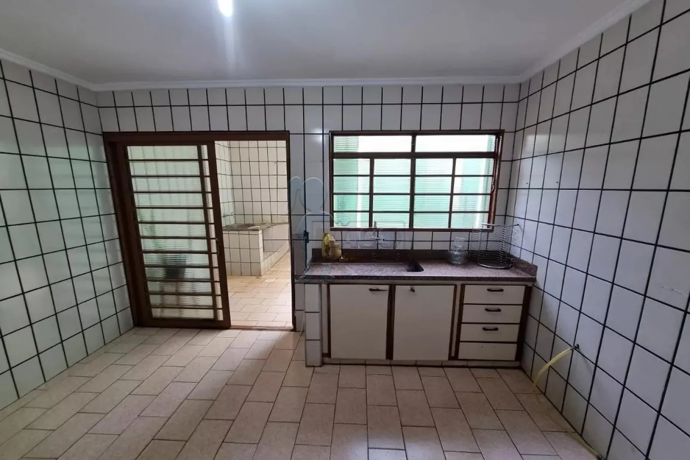 Alugar Casas / Padrão em Ribeirão Preto R$ 1.100,00 - Foto 15