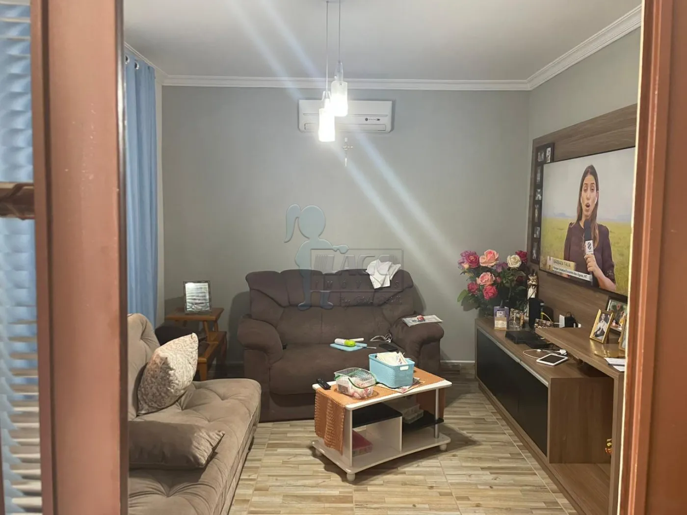 Comprar Casas / Padrão em Ribeirão Preto R$ 300.000,00 - Foto 1