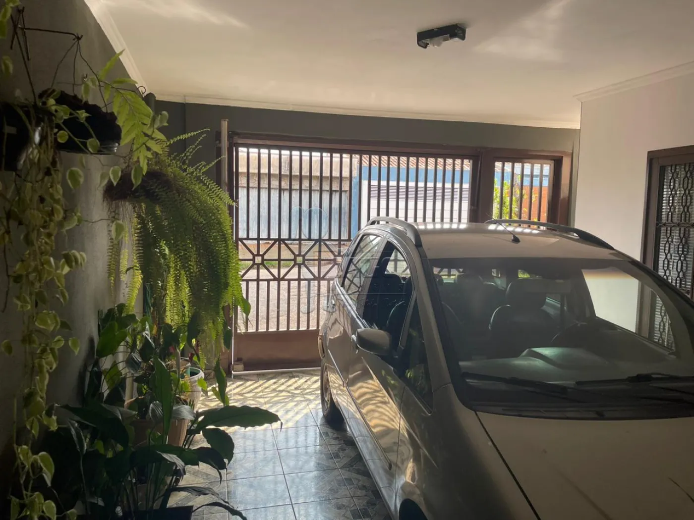 Comprar Casas / Padrão em Ribeirão Preto R$ 300.000,00 - Foto 3