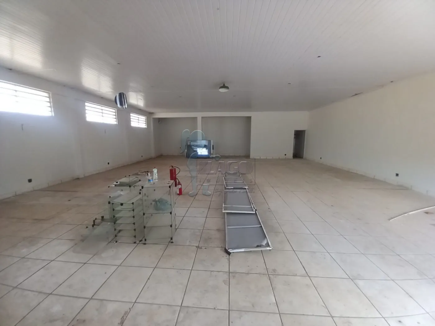 Alugar Comercial / Salão/Galpão/Armazém em Ribeirão Preto R$ 3.300,00 - Foto 4