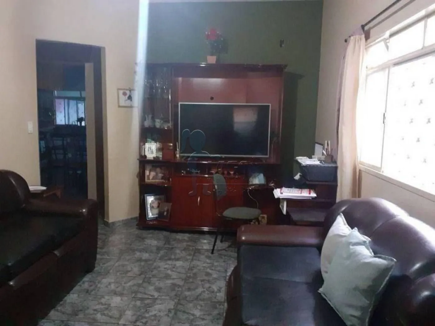 Comprar Casas / Padrão em Ribeirão Preto R$ 245.000,00 - Foto 1