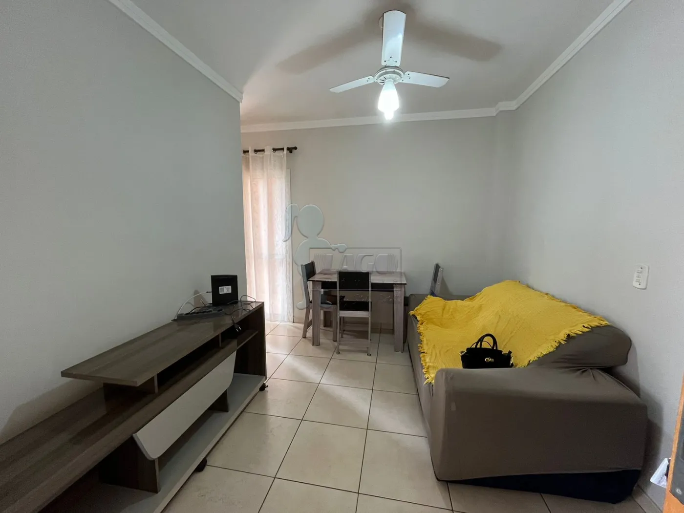 Alugar Apartamentos / Padrão em Ribeirão Preto R$ 1.200,00 - Foto 1