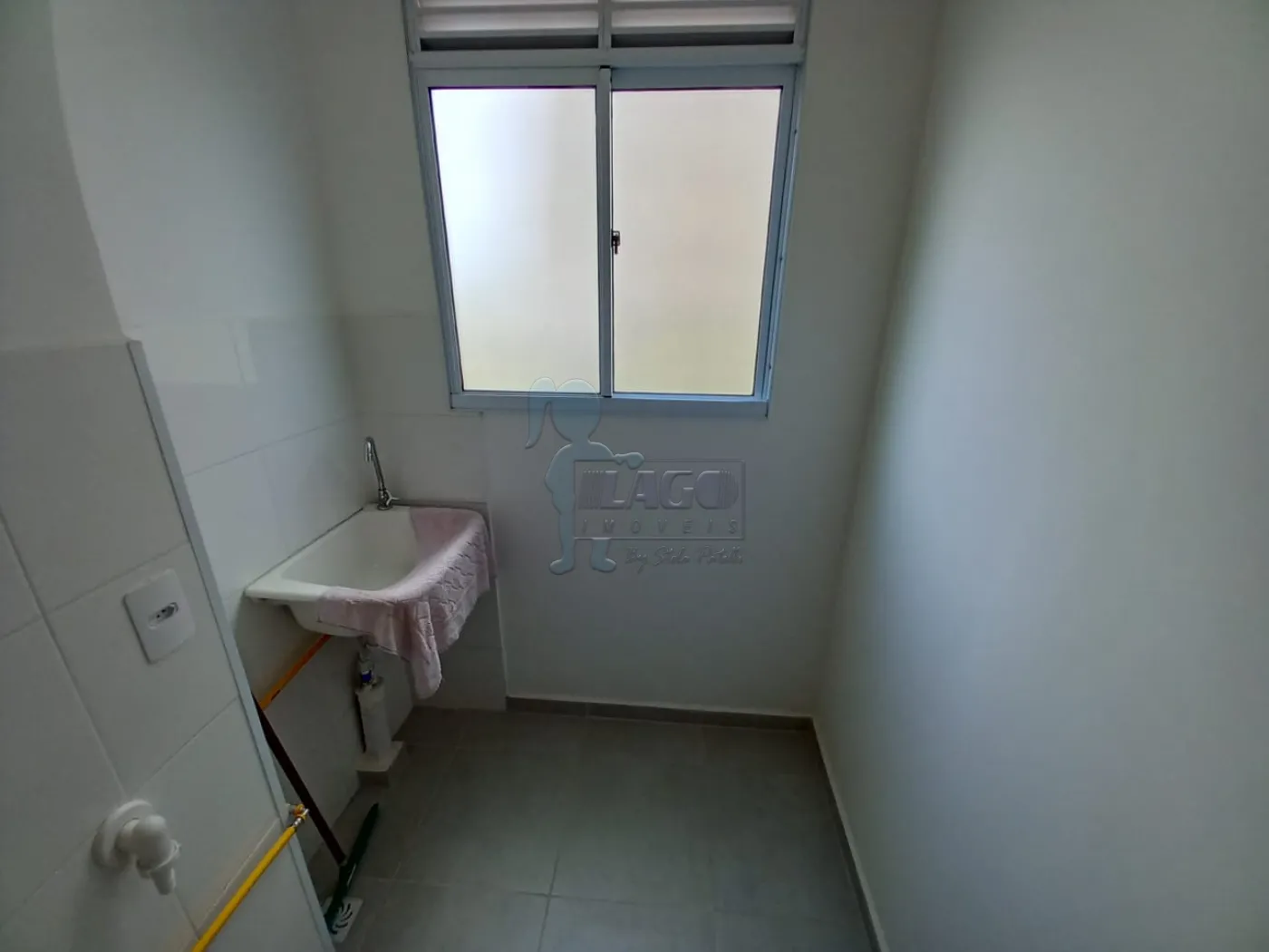 Alugar Apartamentos / Padrão em Ribeirão Preto R$ 1.300,00 - Foto 4