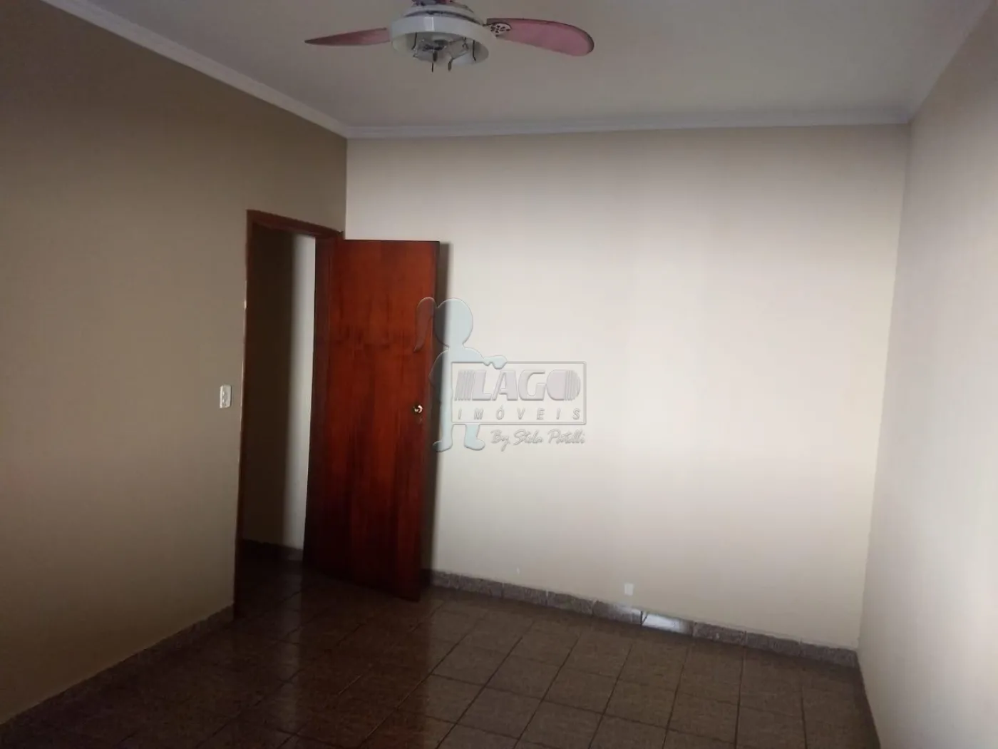 Comprar Casas / Padrão em Ribeirão Preto R$ 500.000,00 - Foto 4