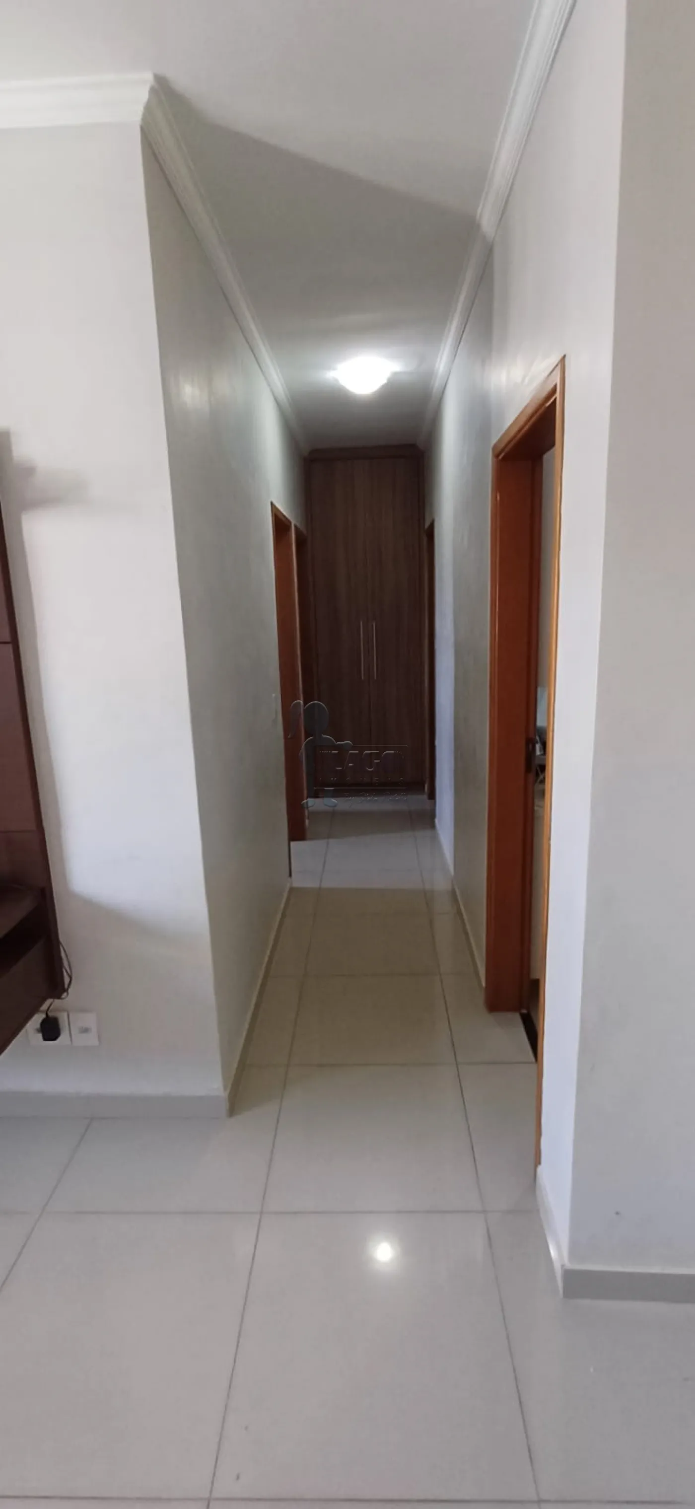 Comprar Apartamentos / Padrão em Ribeirão Preto R$ 240.000,00 - Foto 3