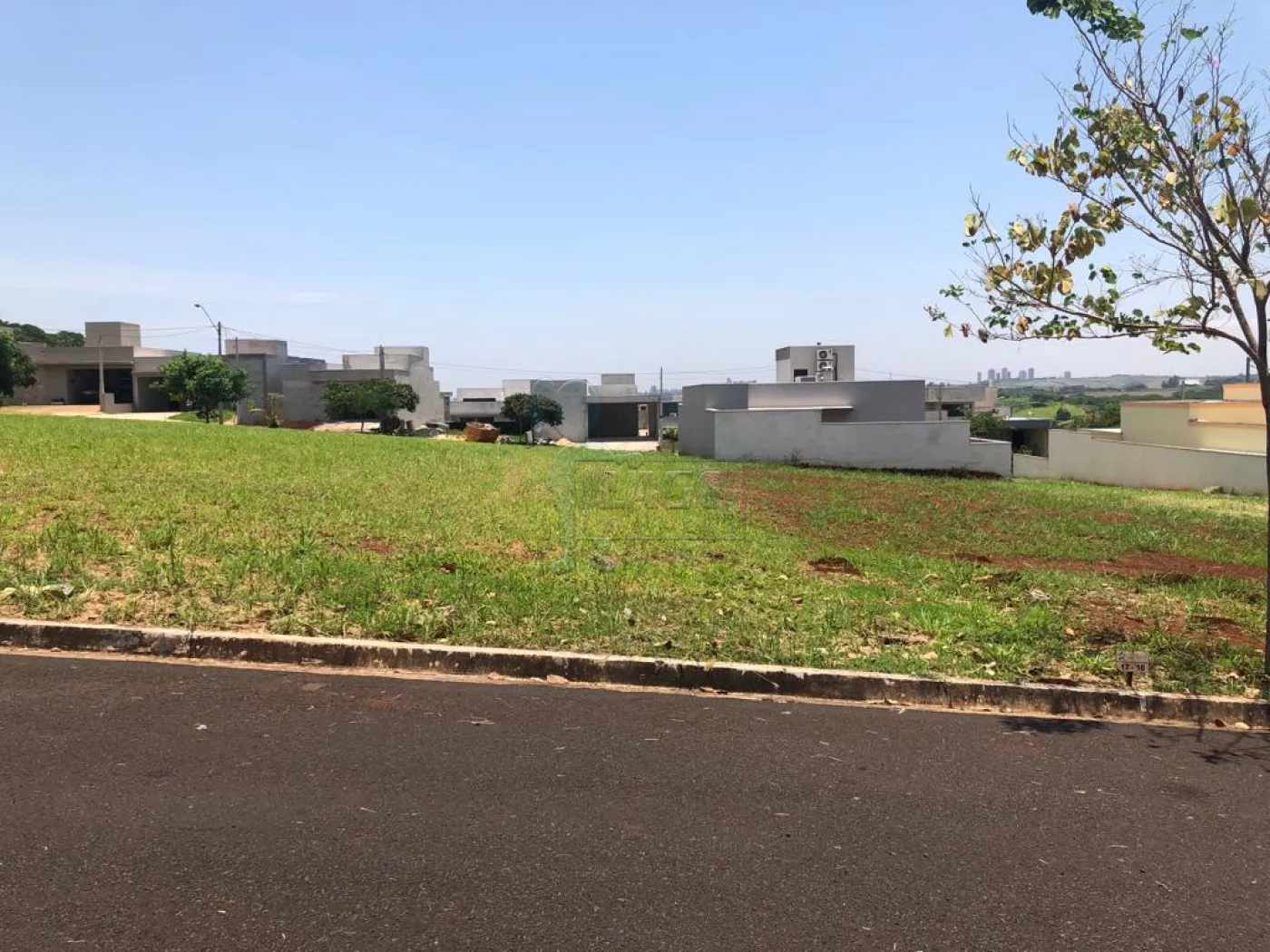 Comprar Terrenos / Condomínio em Ribeirão Preto R$ 272.000,00 - Foto 2