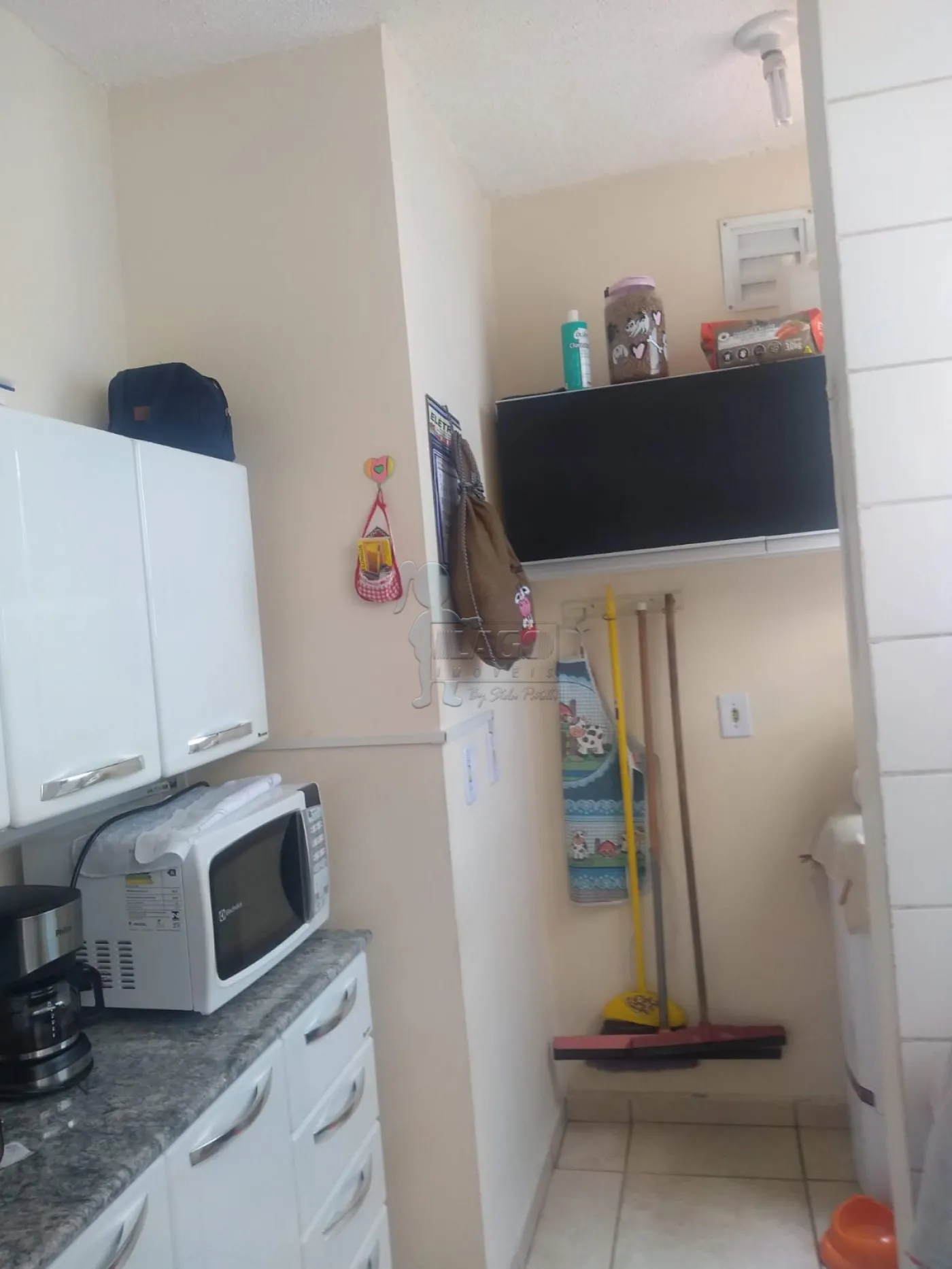 Comprar Apartamentos / Padrão em Ribeirão Preto R$ 195.000,00 - Foto 2