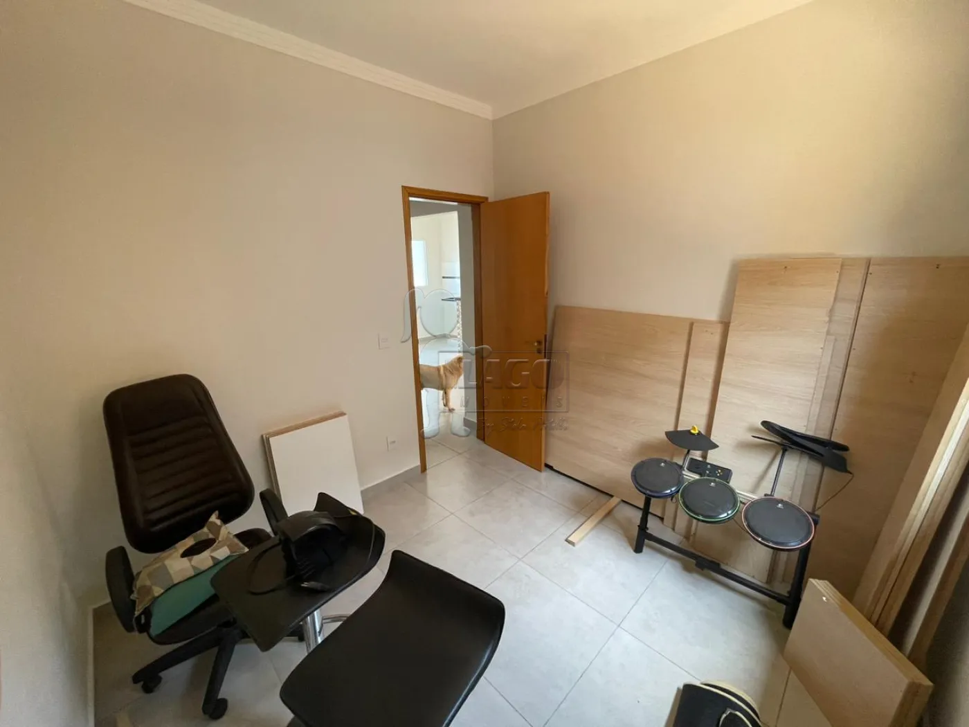 Comprar Casas / Padrão em Ribeirão Preto R$ 220.000,00 - Foto 4