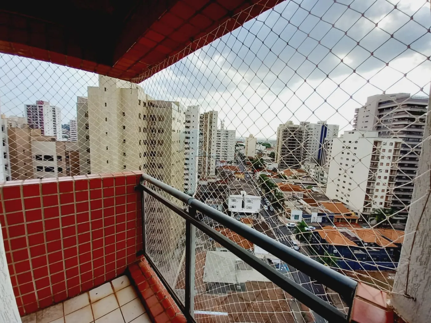 Alugar Apartamentos / Padrão em Ribeirão Preto R$ 1.100,00 - Foto 4