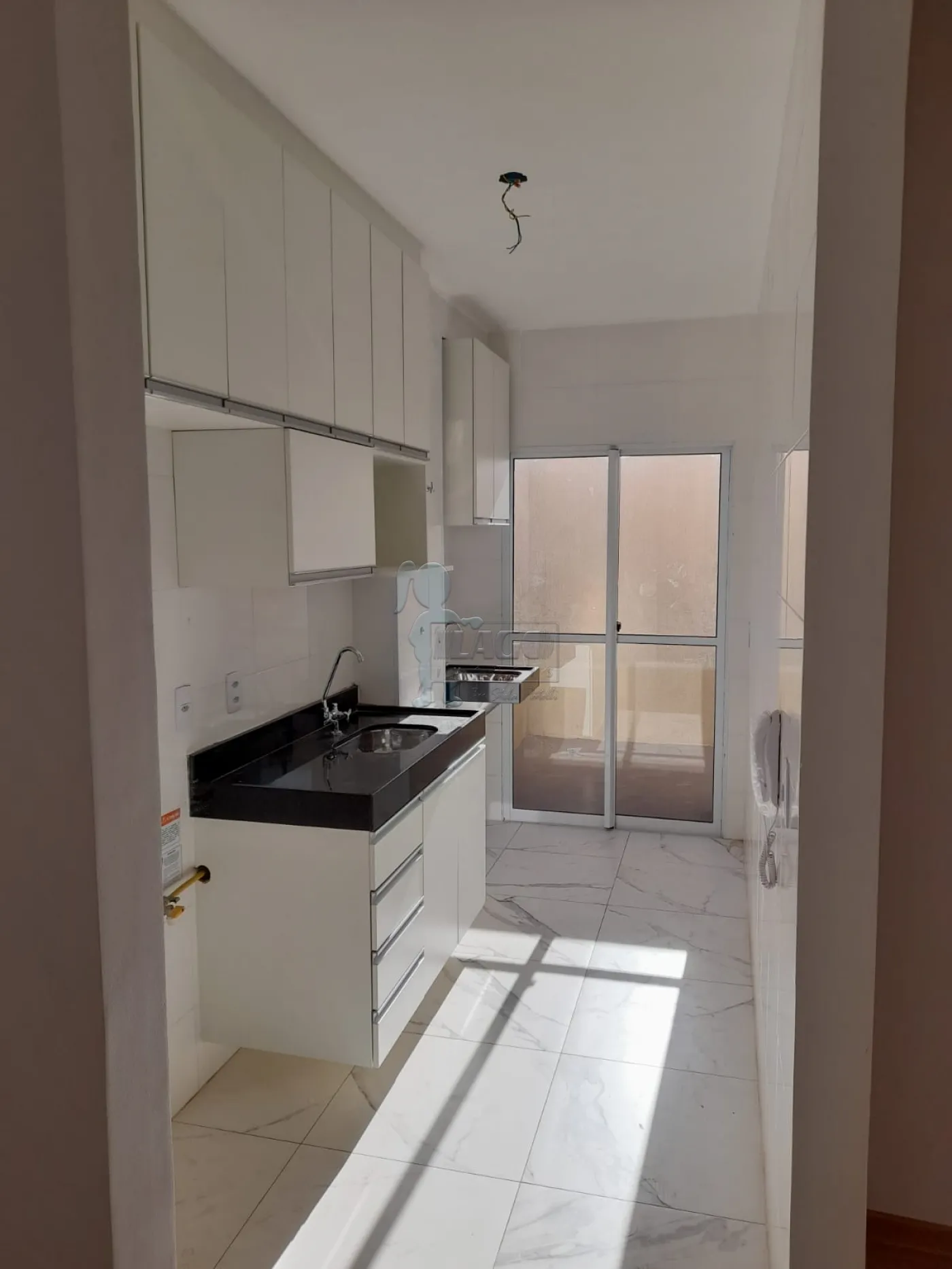 Comprar Apartamentos / Padrão em Ribeirão Preto R$ 300.000,00 - Foto 6