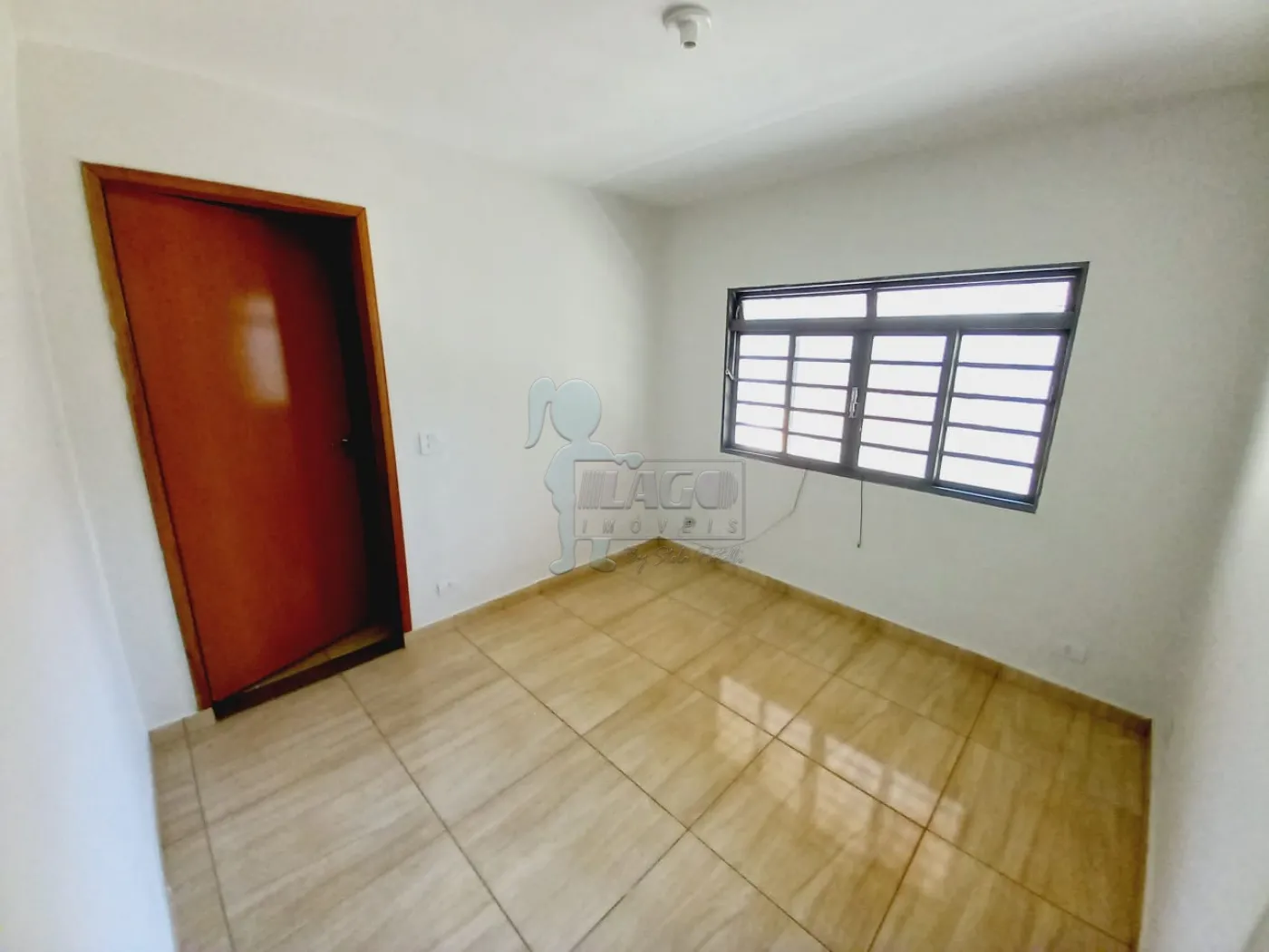 Alugar Casas / Padrão em Ribeirão Preto R$ 750,00 - Foto 1