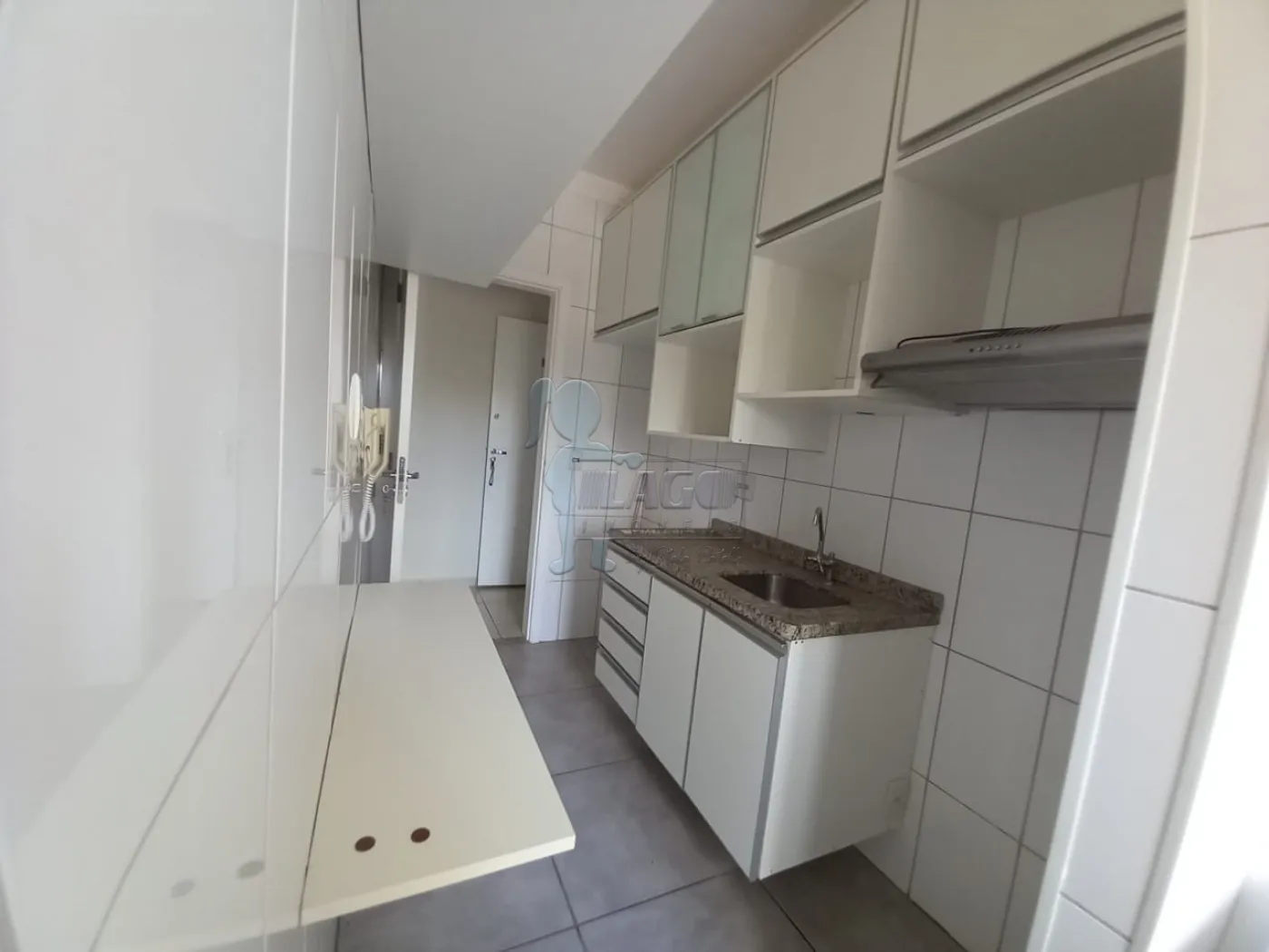 Comprar Apartamentos / Padrão em Ribeirão Preto R$ 305.000,00 - Foto 5