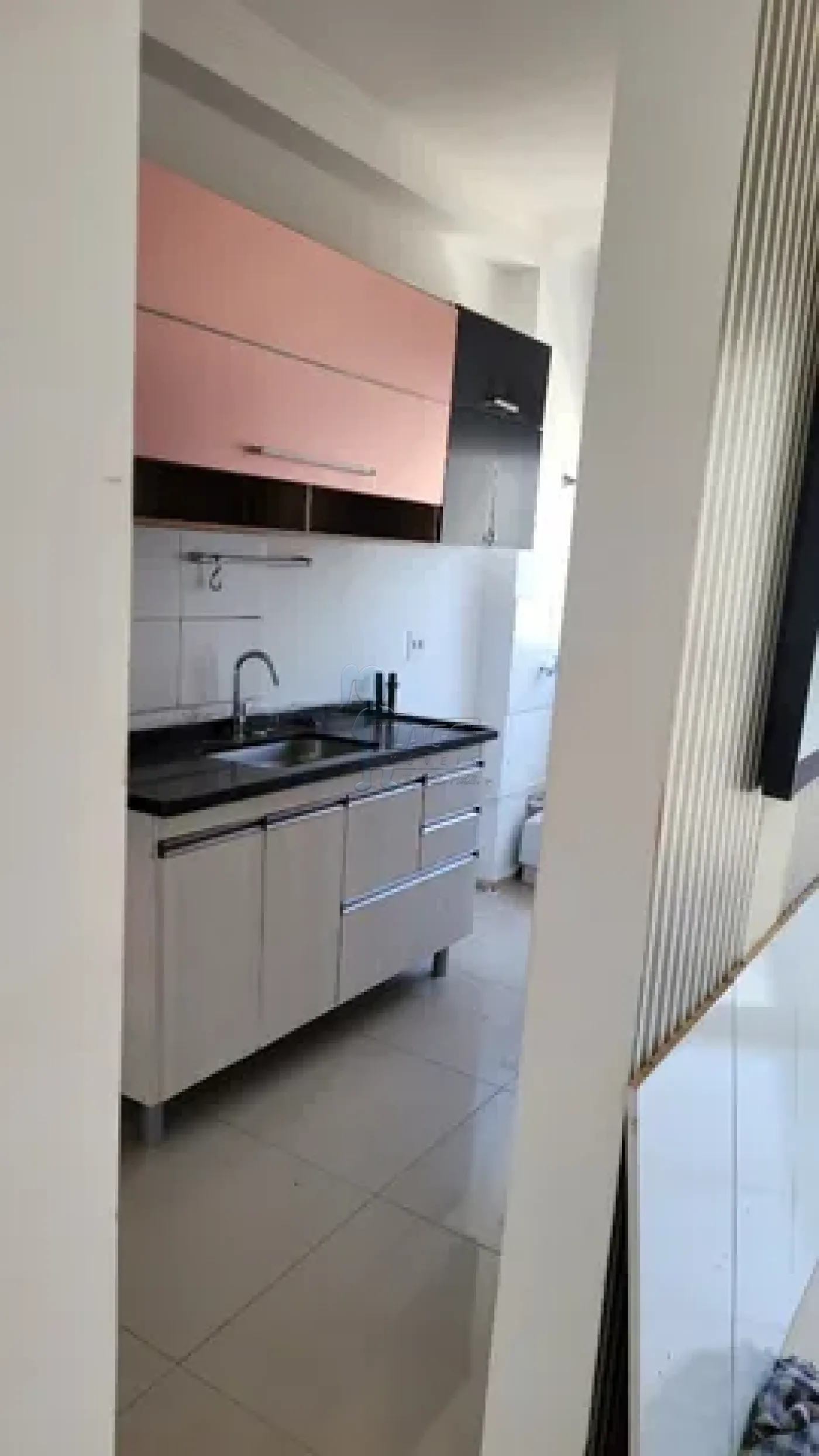 Comprar Apartamentos / Padrão em Ribeirão Preto R$ 190.000,00 - Foto 2