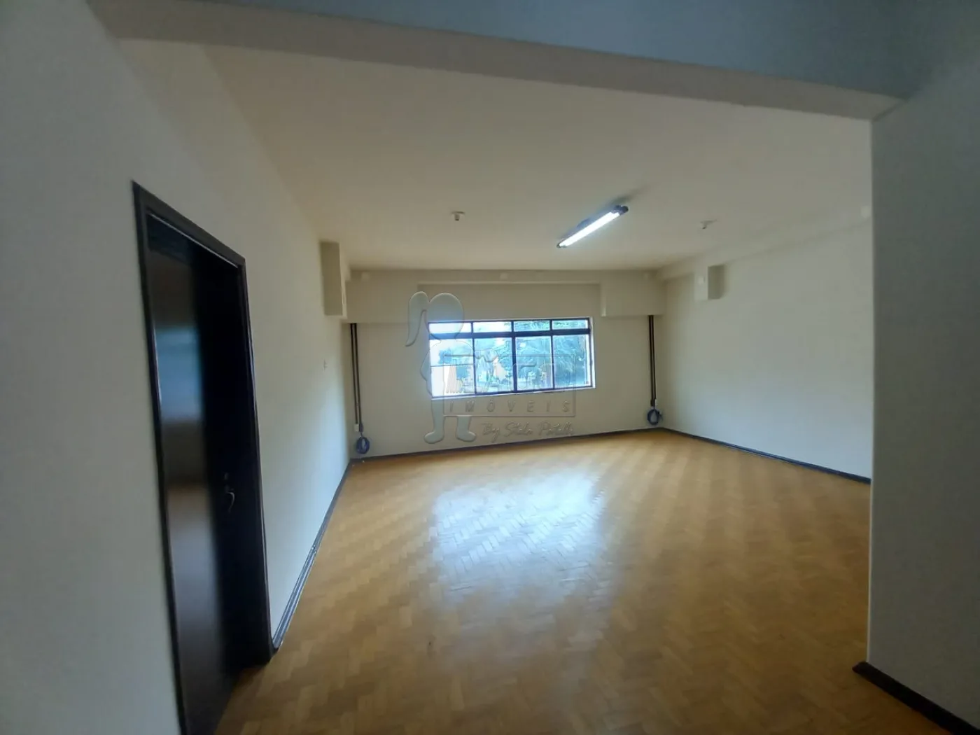 Alugar Apartamentos / Padrão em Ribeirão Preto R$ 1.900,00 - Foto 1