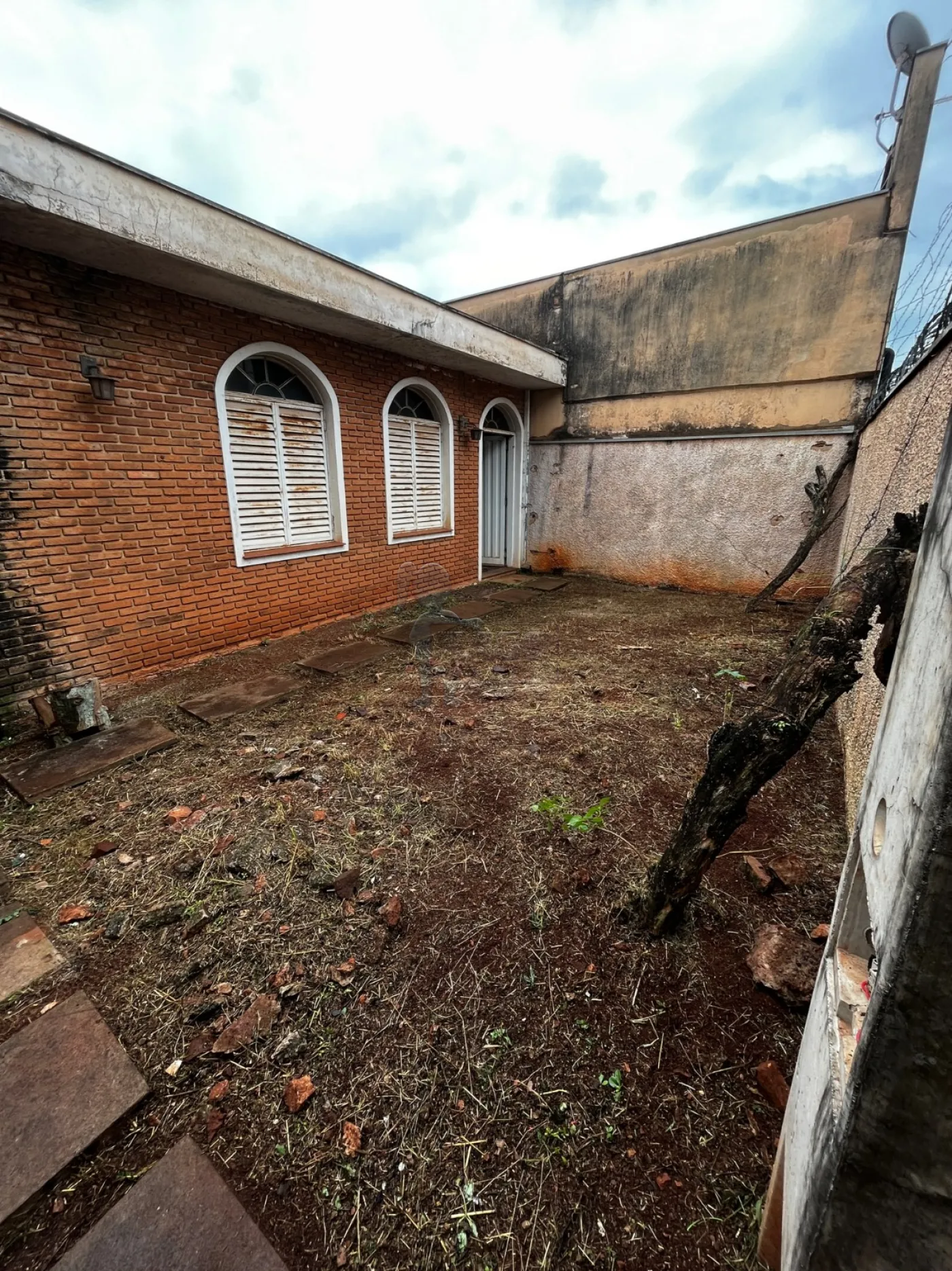 Comprar Casas / Padrão em Ribeirão Preto R$ 360.000,00 - Foto 1